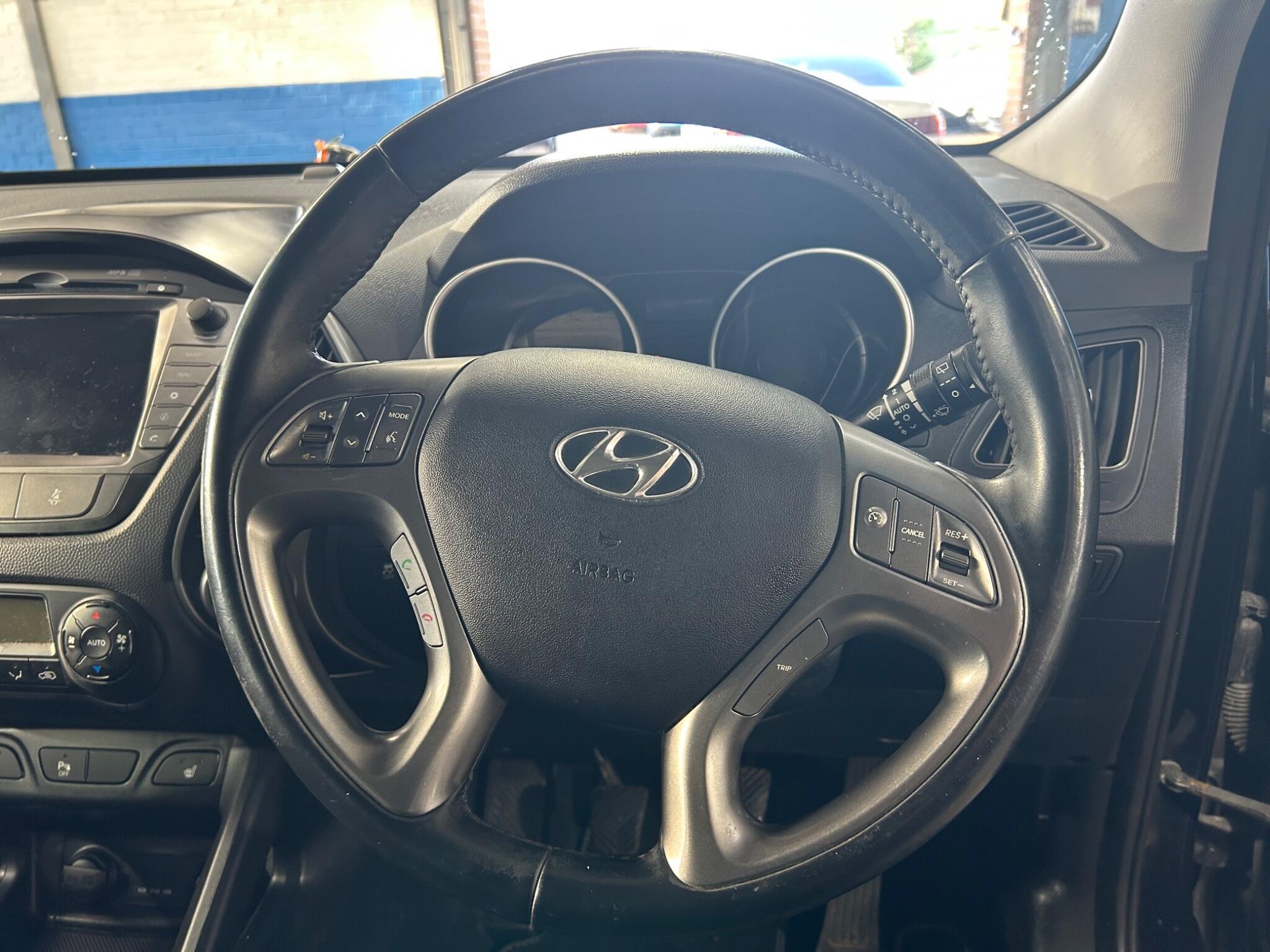 Hyundai ix35 - Image 9