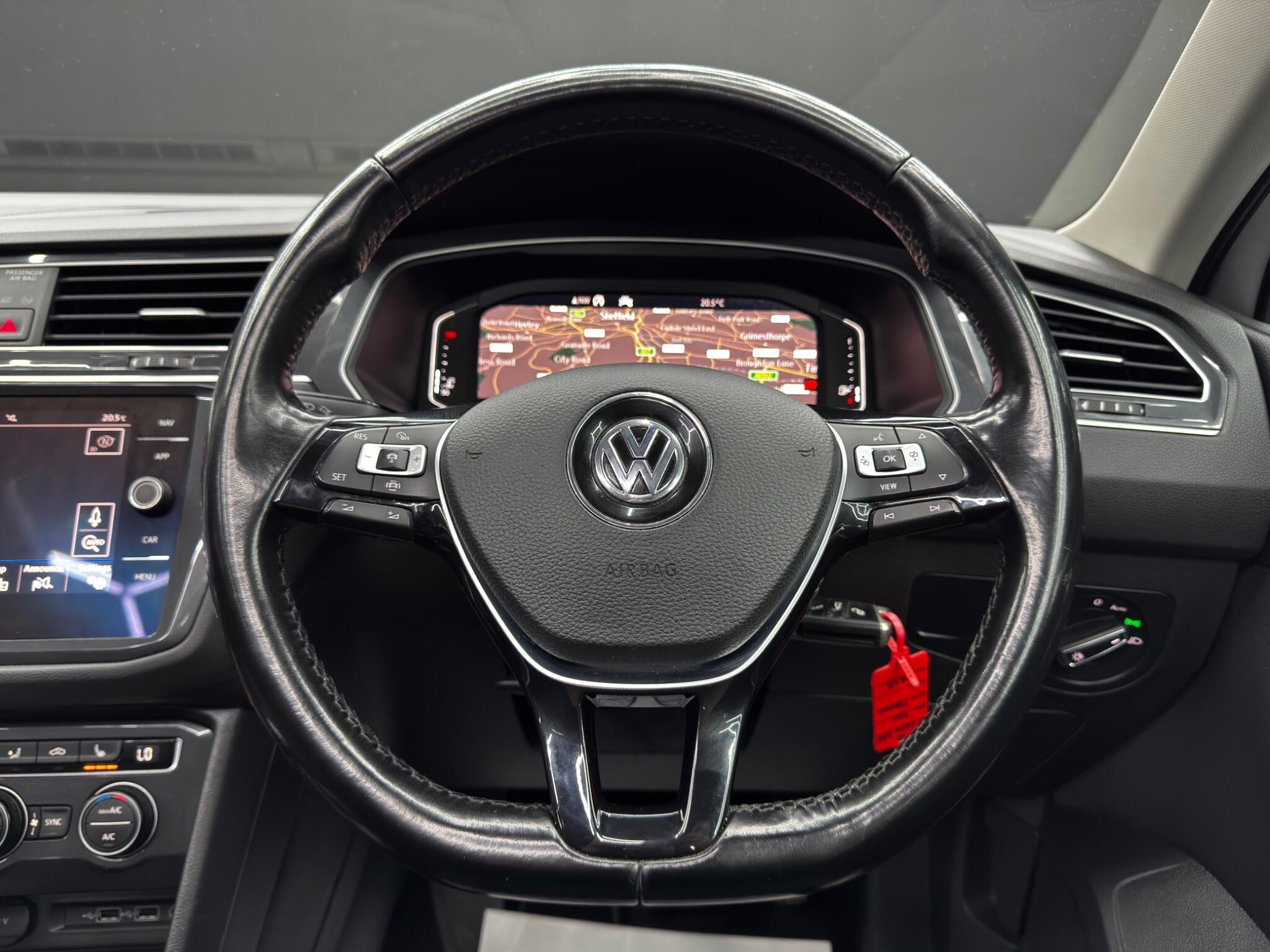 Volkswagen Tiguan - Image 19