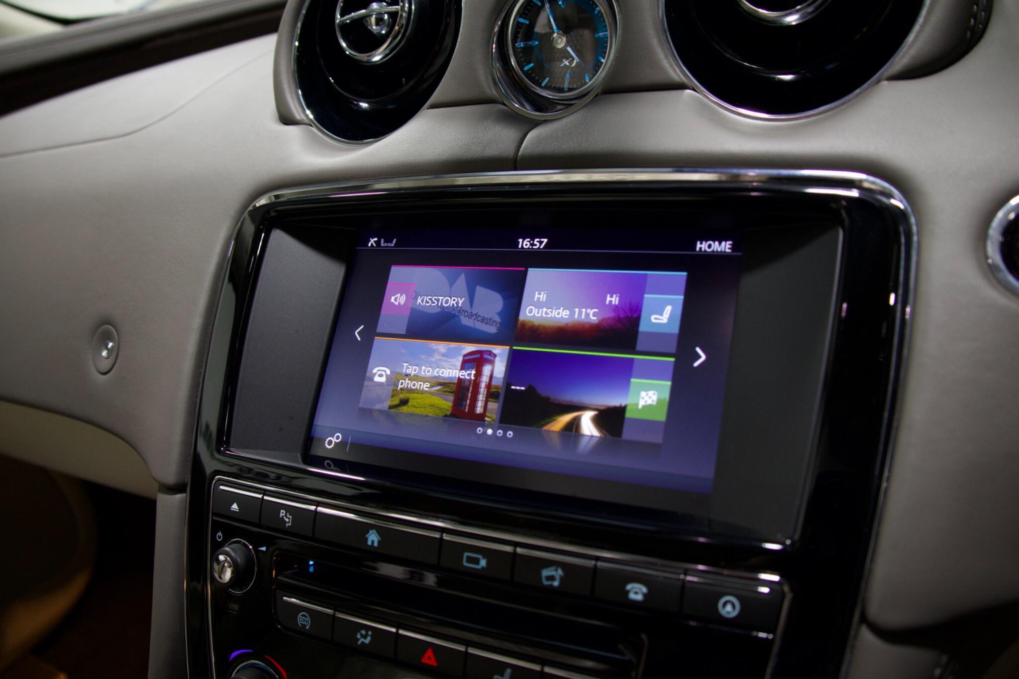 Jaguar XJ - Image 15