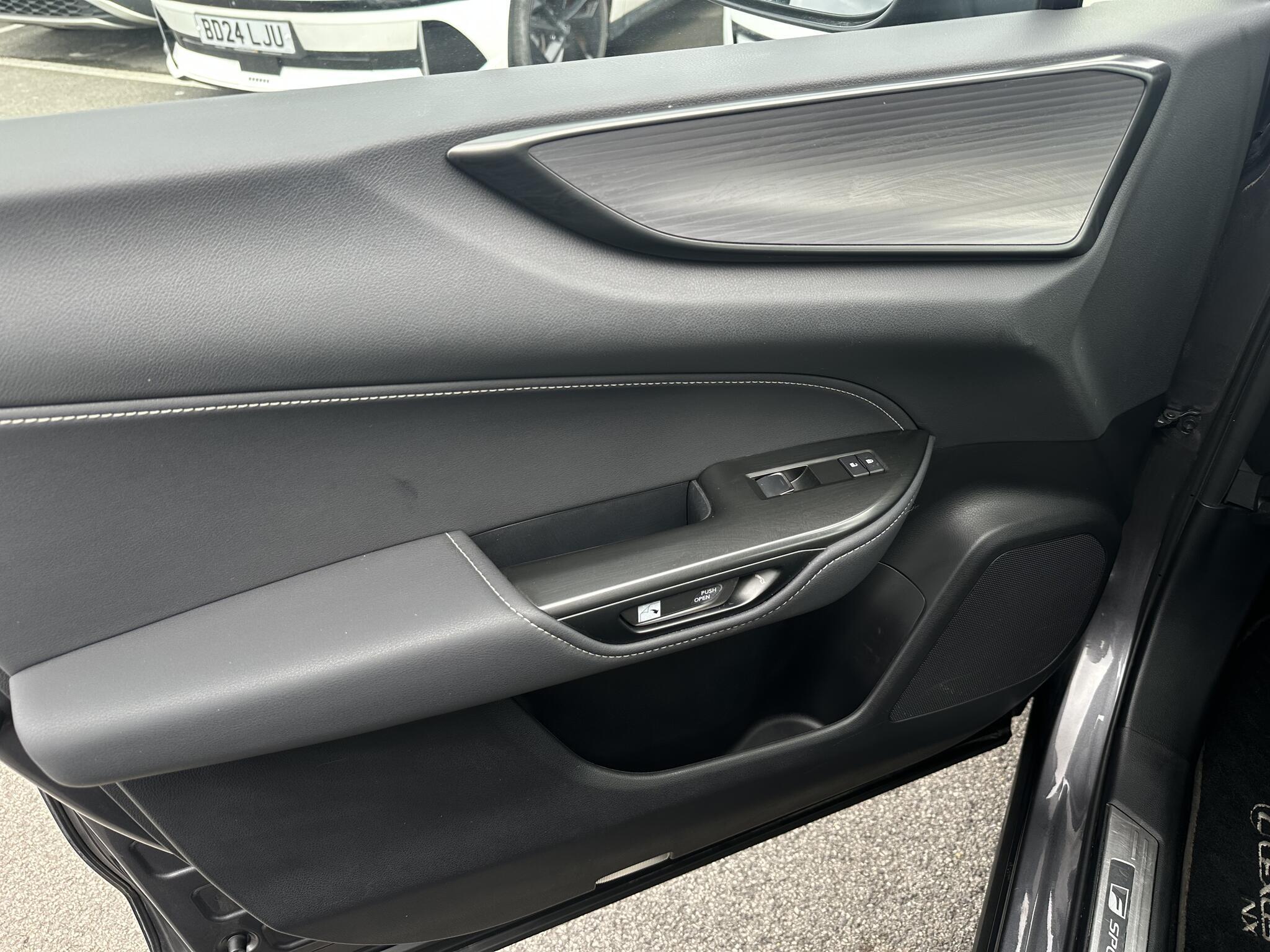 Lexus NX - Image 14