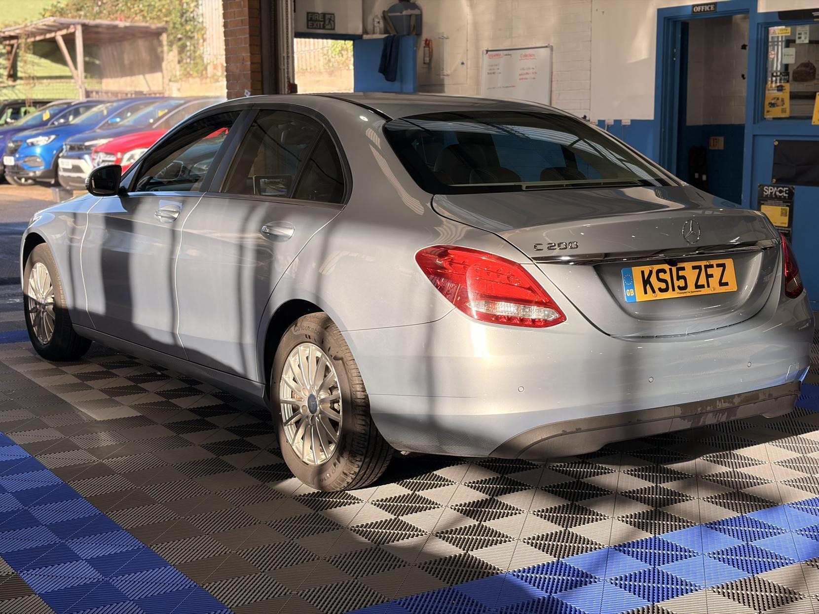 Mercedes C Class - Image 6