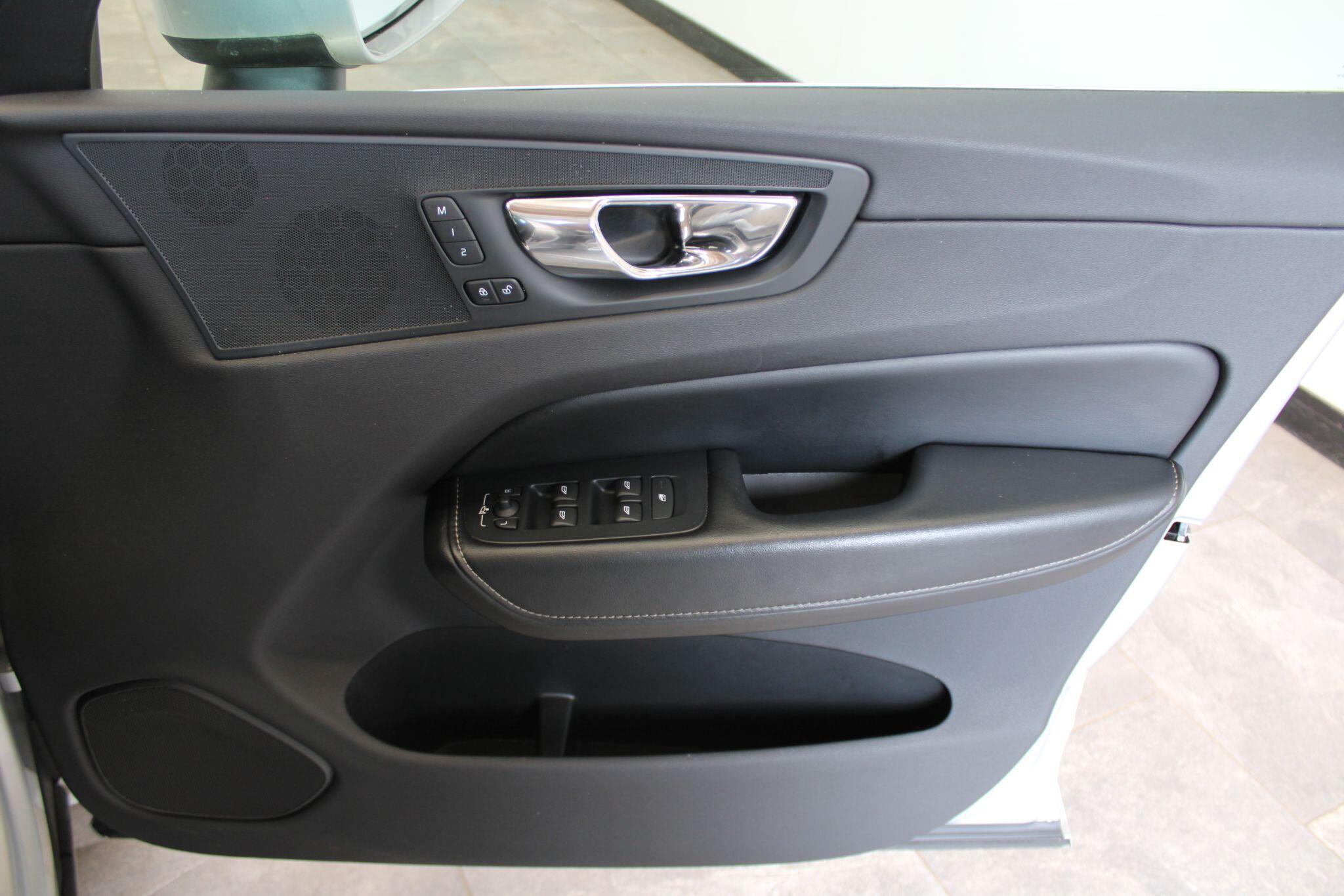 Volvo XC60 - Image 46
