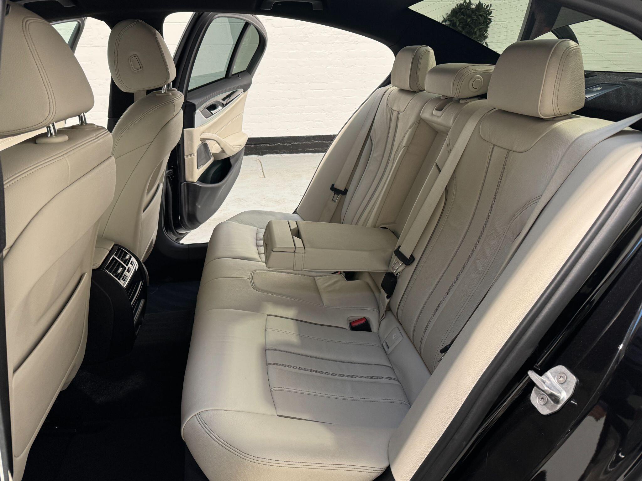 BMW 5 Series - Image 57