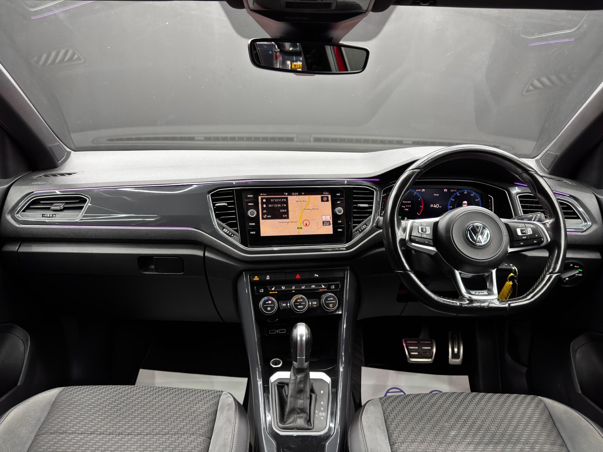 Volkswagen T-Roc - Image 10