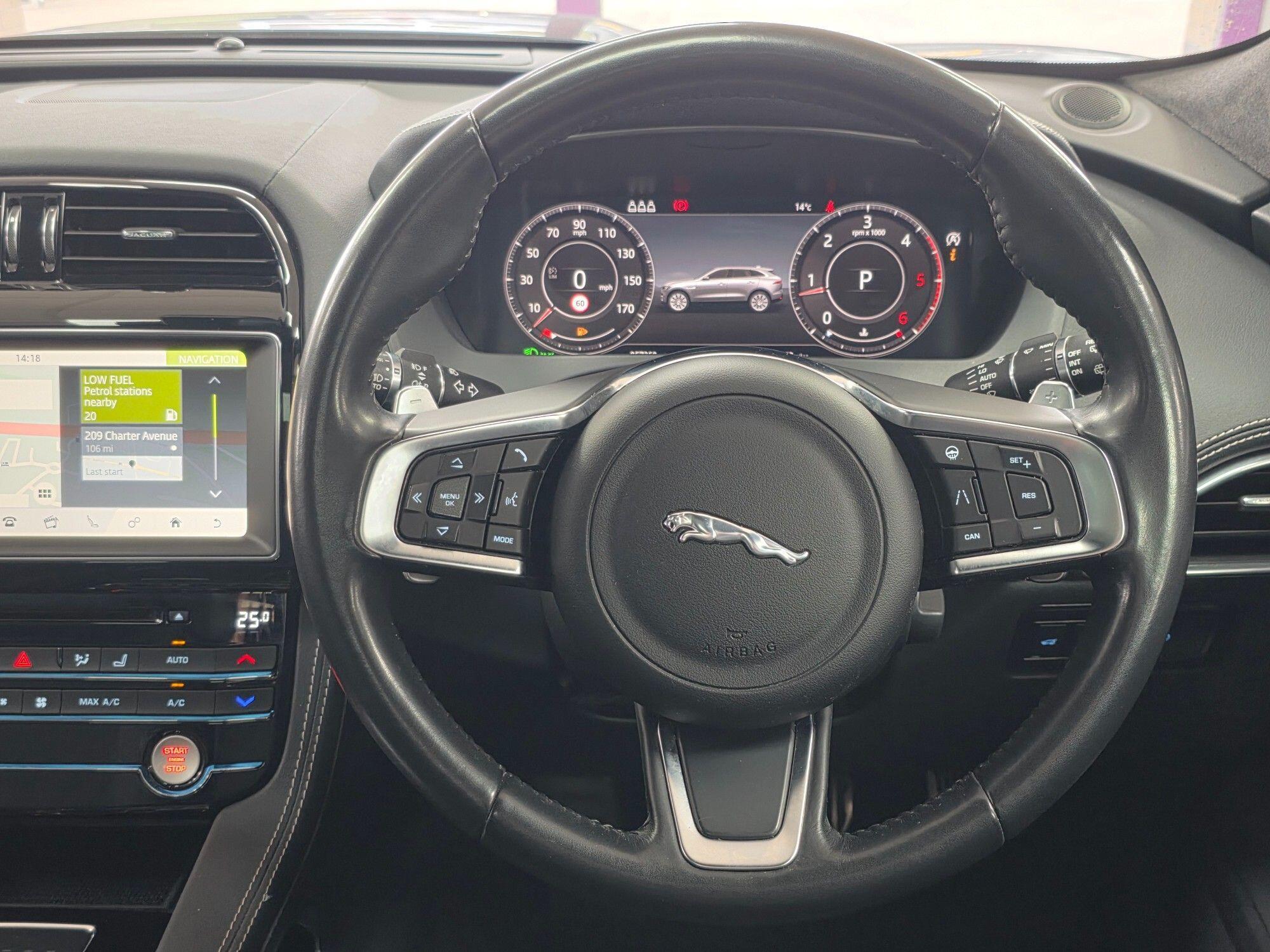 Jaguar F-Pace - Image 31