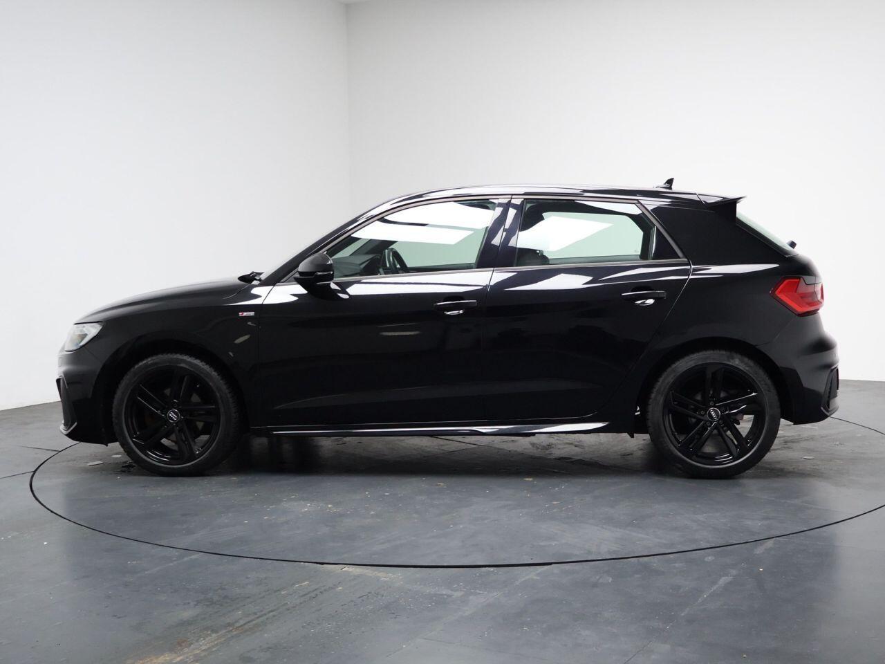 Audi A1 - Image 8