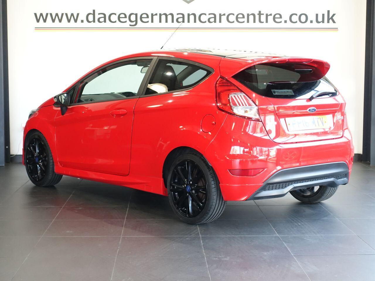 Ford Fiesta - Image 8