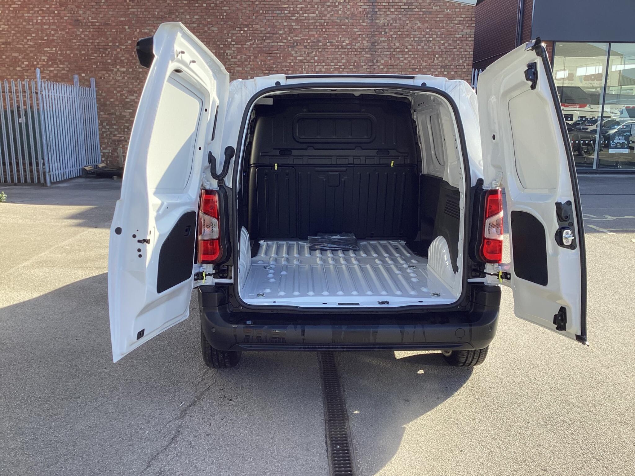 Peugeot Partner - Image 14