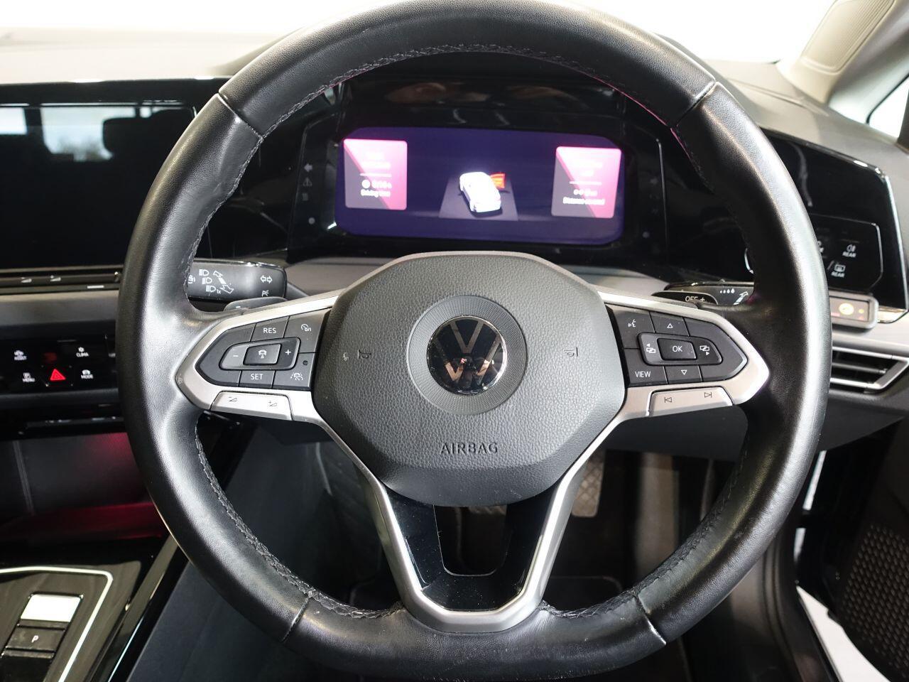 Volkswagen Golf - Image 19