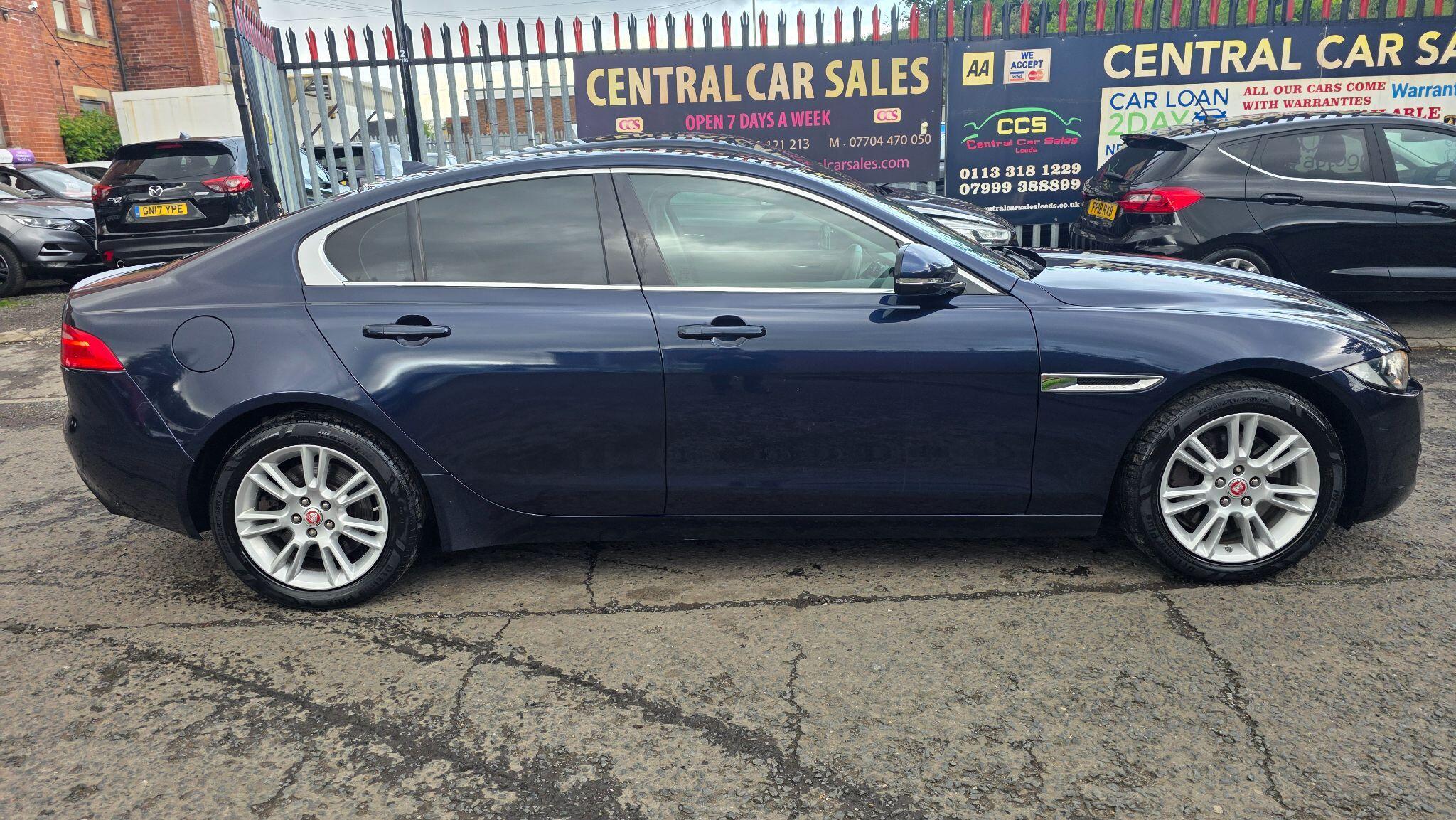 Jaguar XE - Image 5