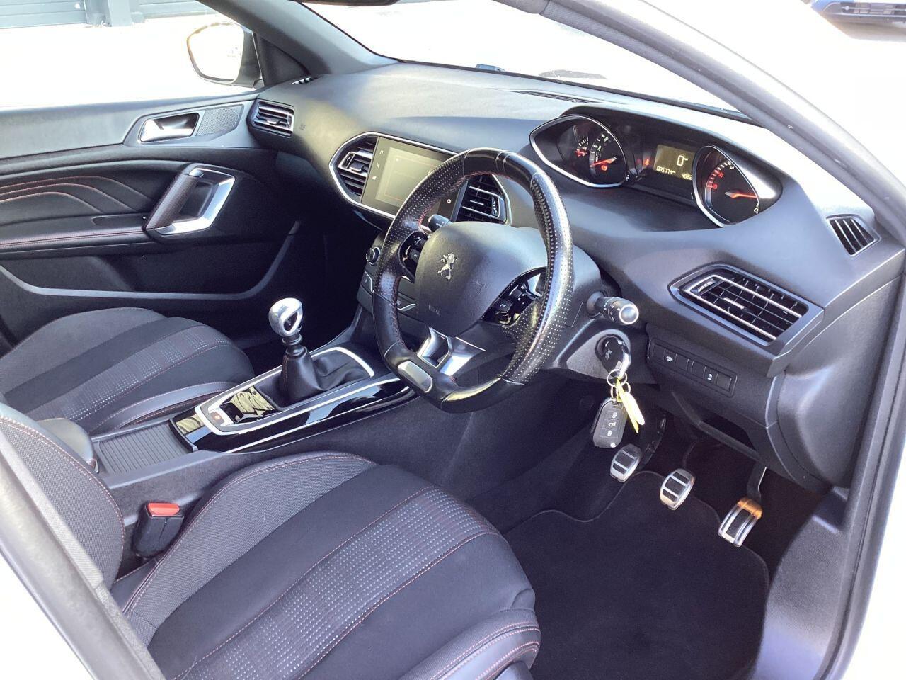 Peugeot 308 SW - Image 19