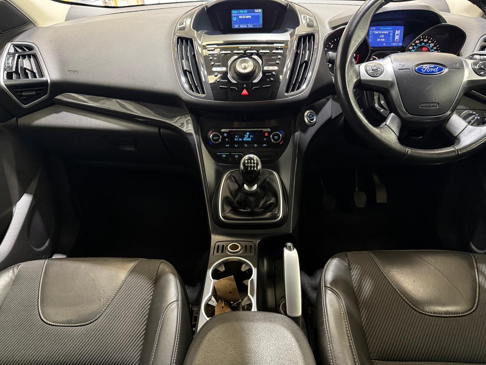 Ford Kuga - Image 42