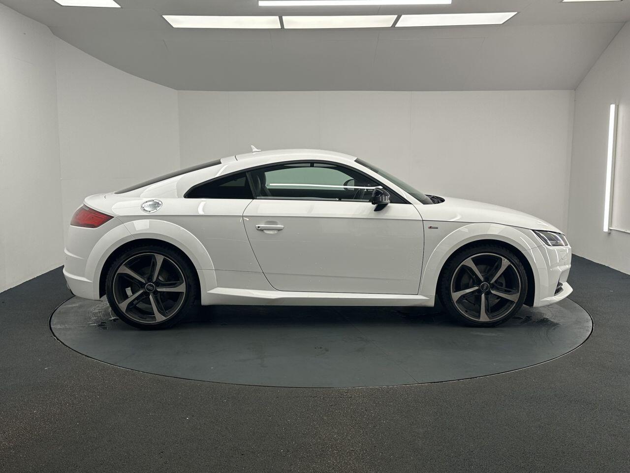 Audi TT - Image 10