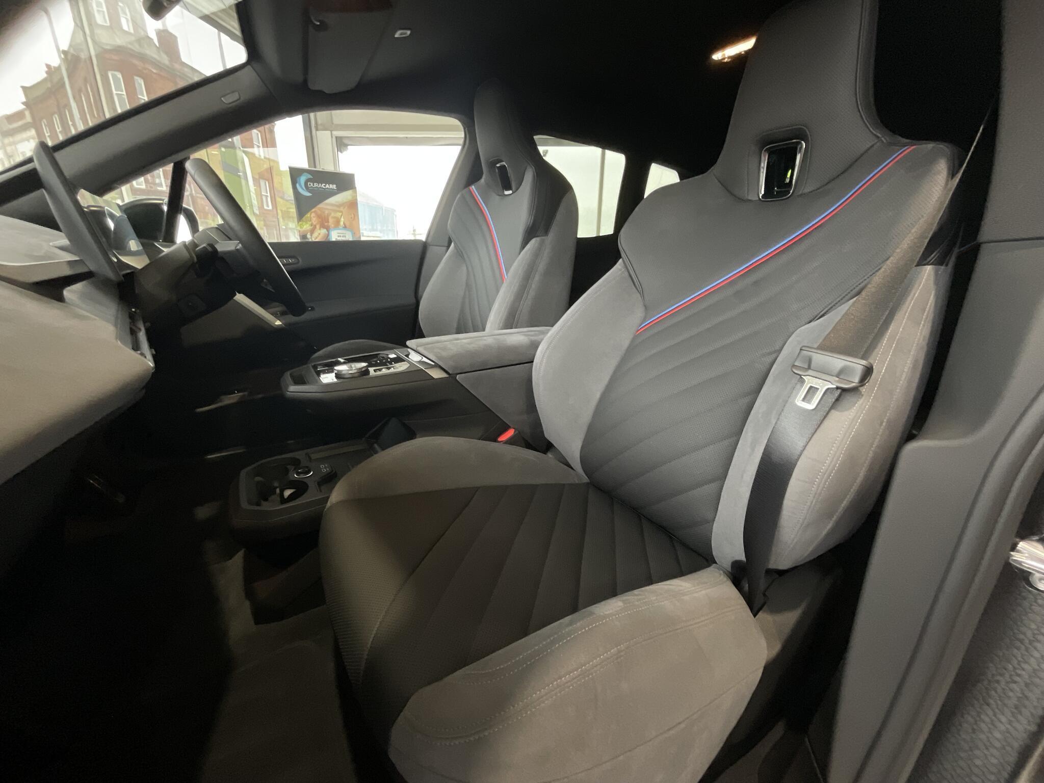 BMW IX - Image 19