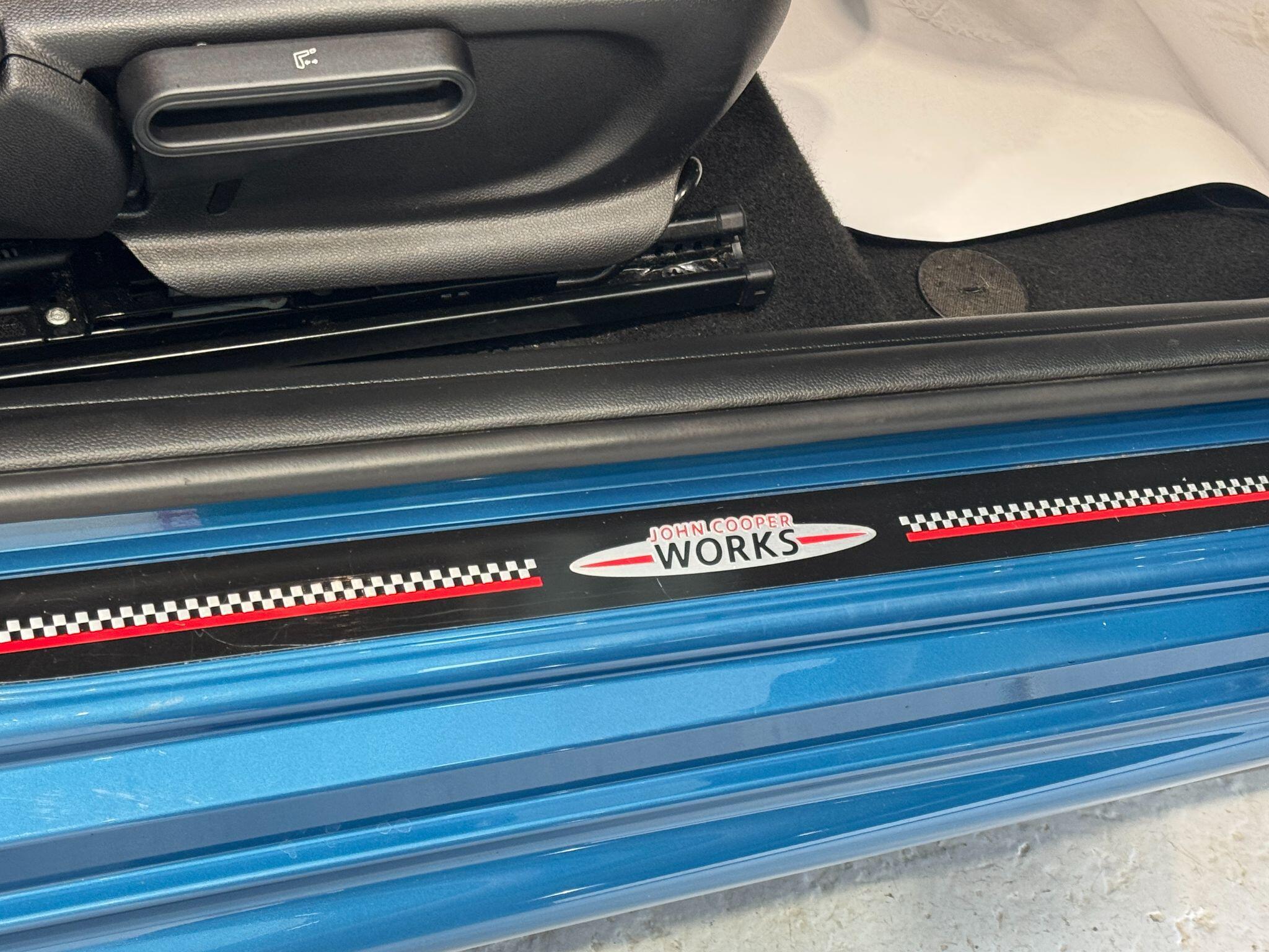 MINI Hatch - Image 38