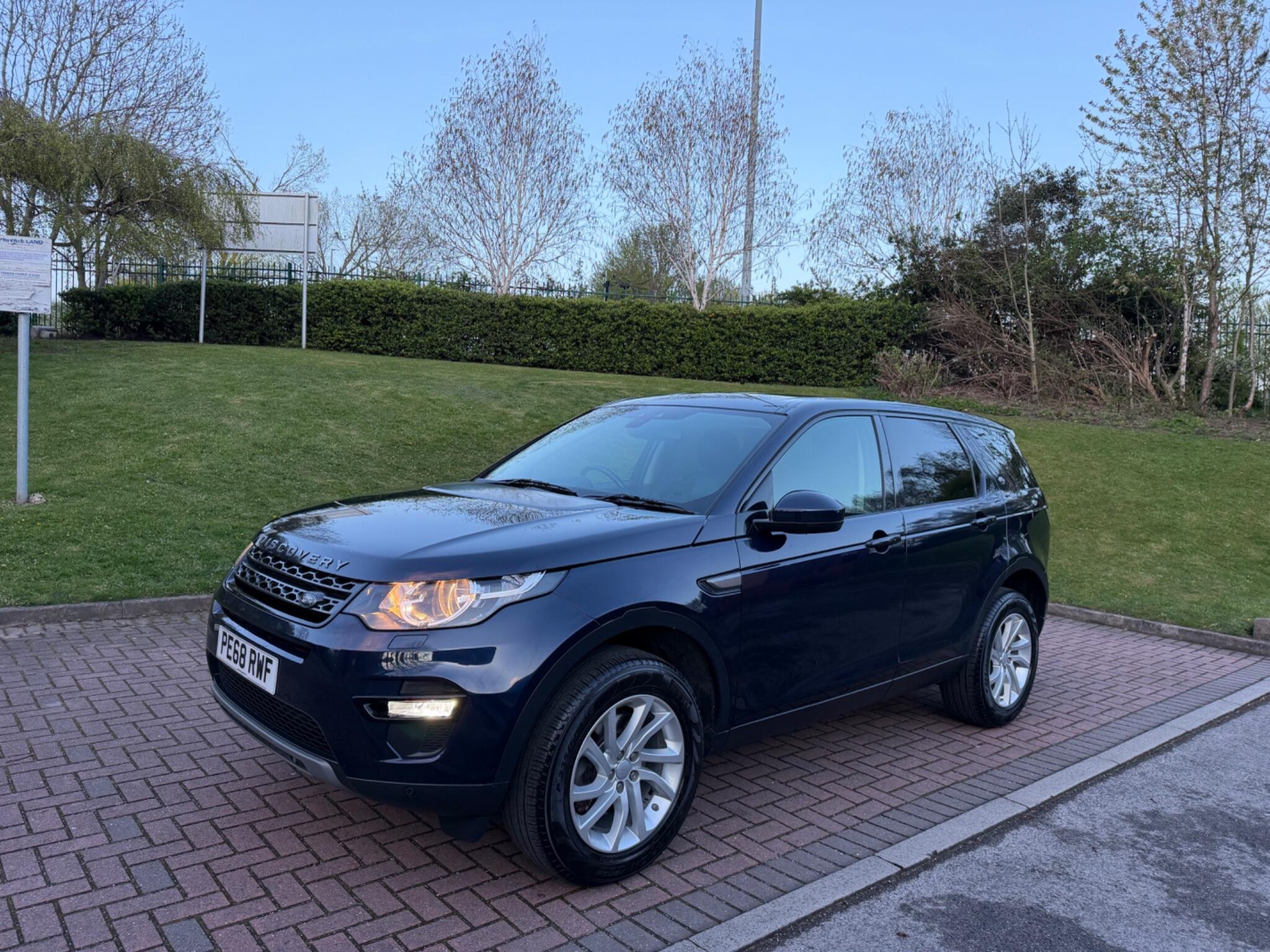 Land Rover DISCOVERY SPORT - Image 24