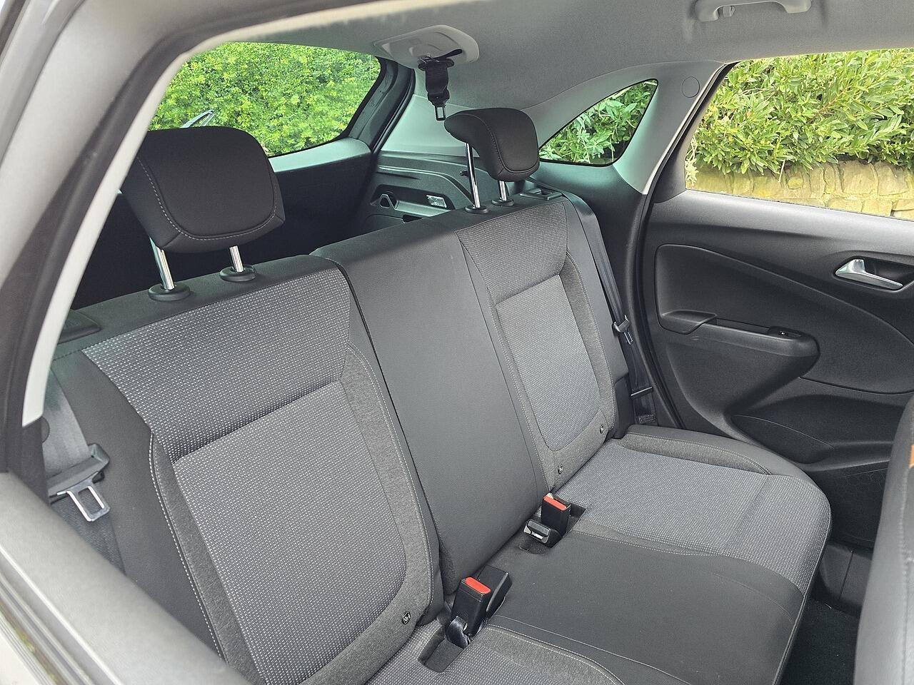 Vauxhall Crossland - Image 18