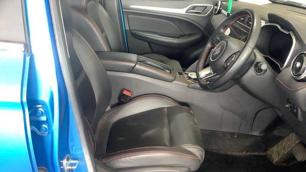MG MG ZS - Image 2