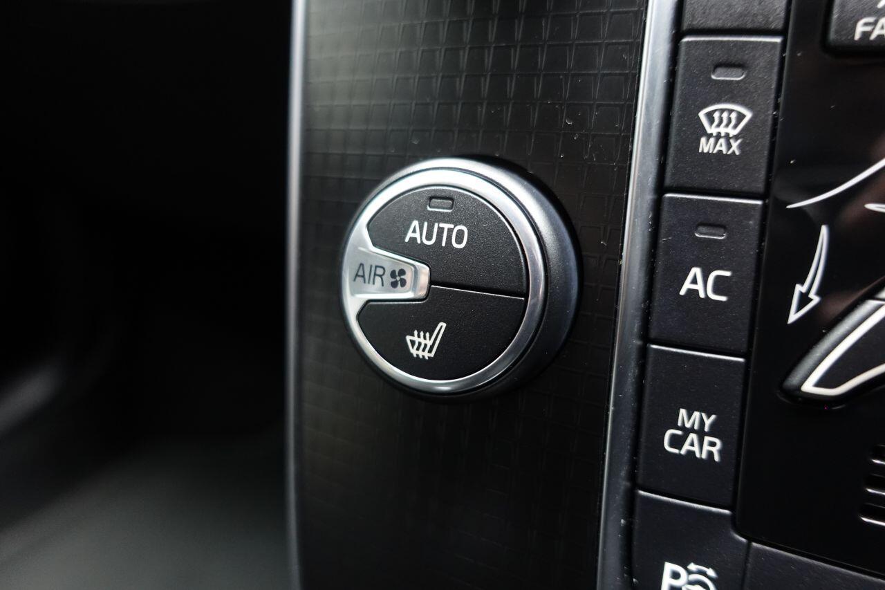 Volvo V40 - Image 39