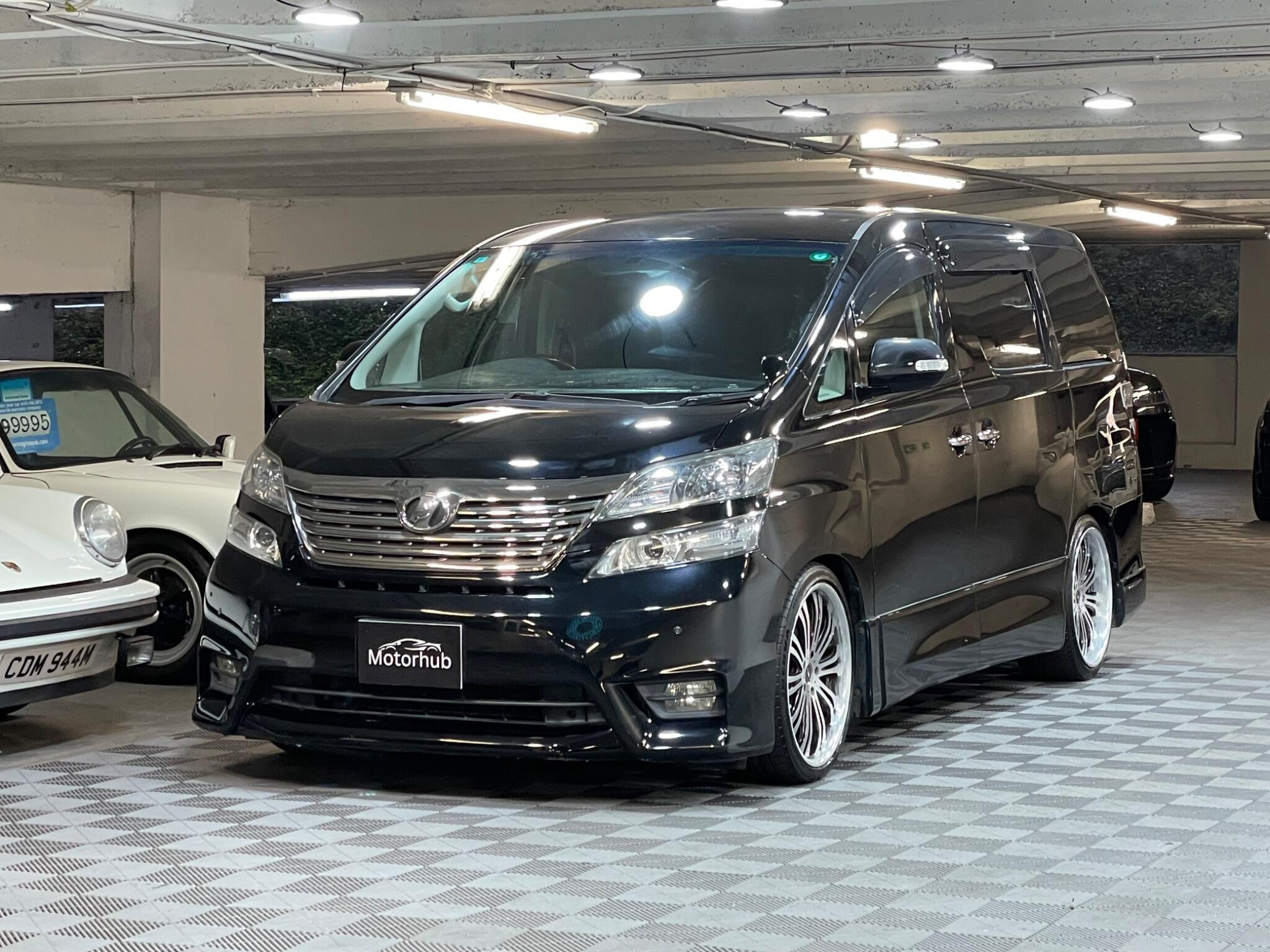 Toyota Vellfire - Image 7