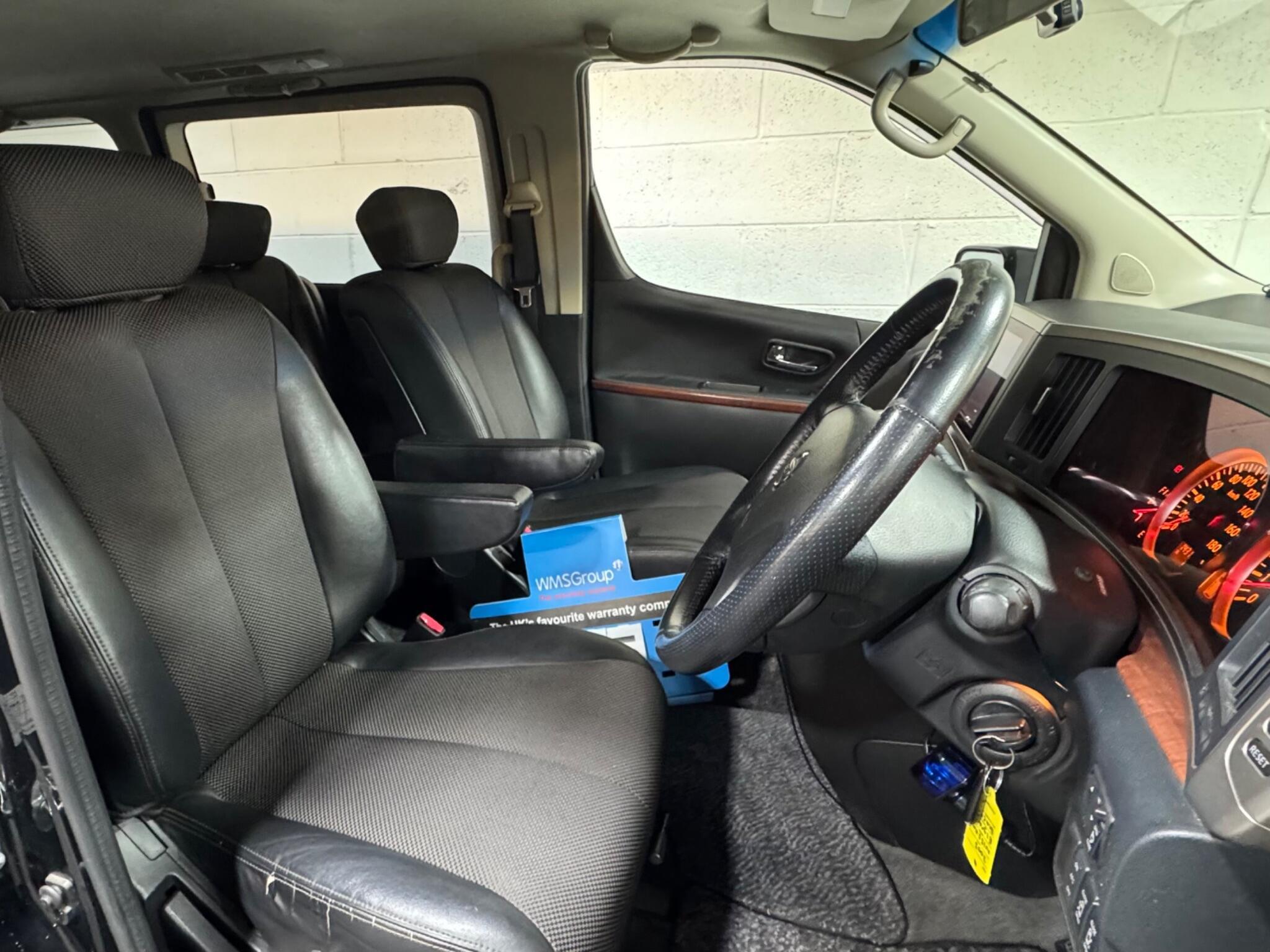 Nissan Elgrand - Image 7