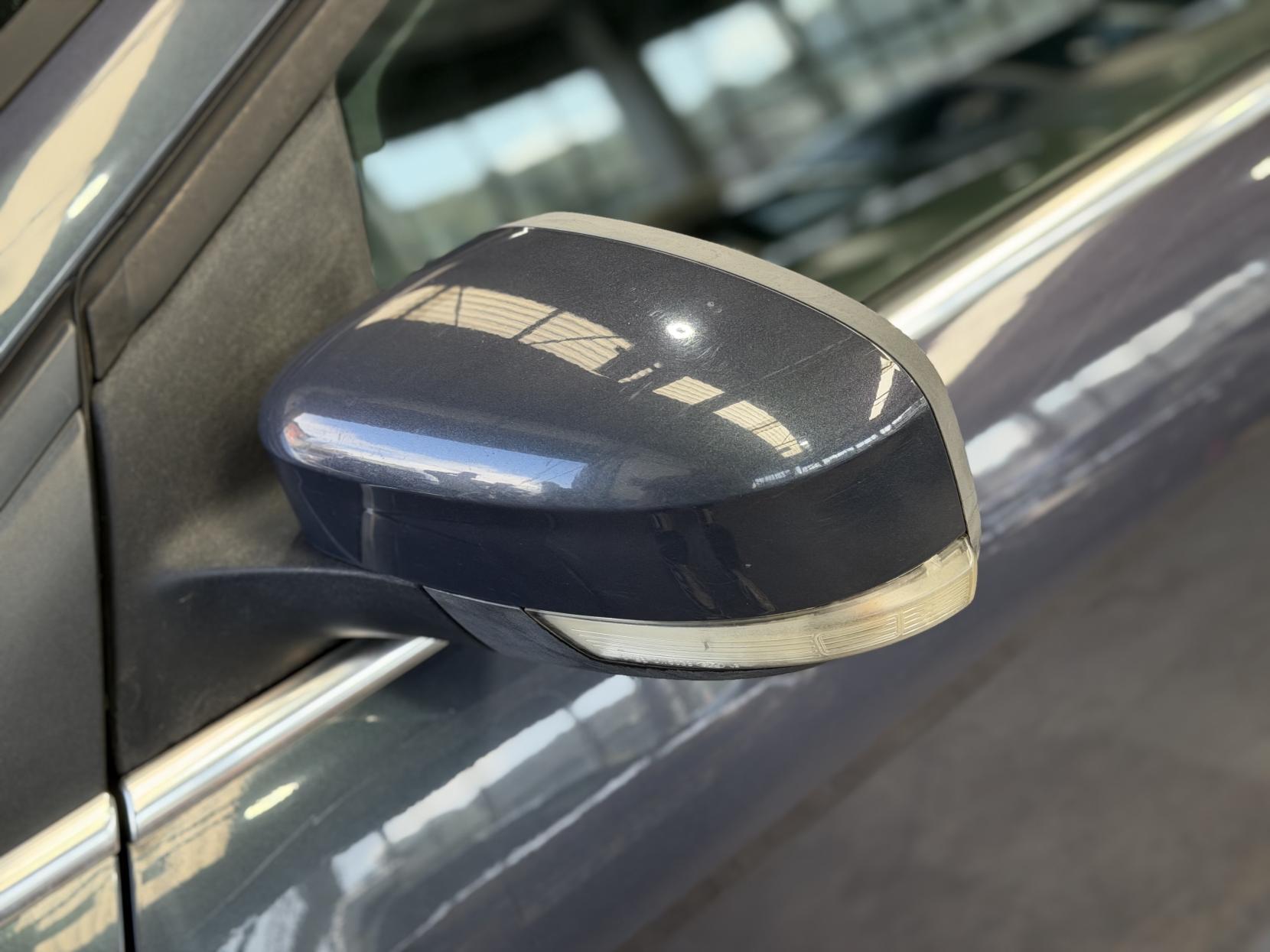 Ford Focus - Image 13