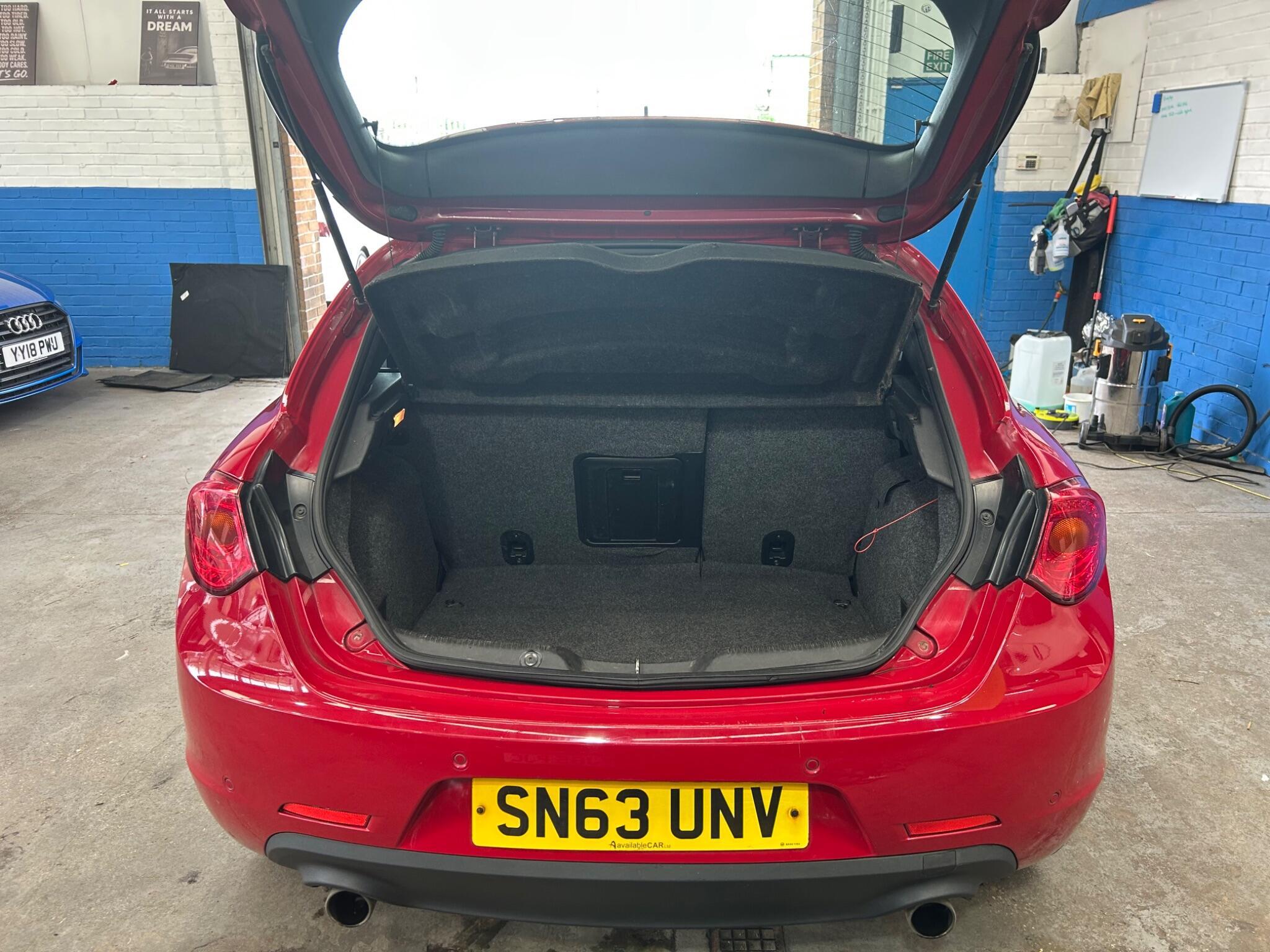 Alfa Romeo Giulietta - Image 25