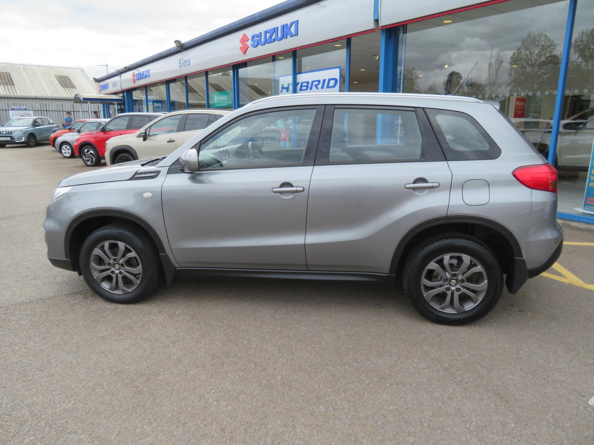 Suzuki Vitara - Image 6