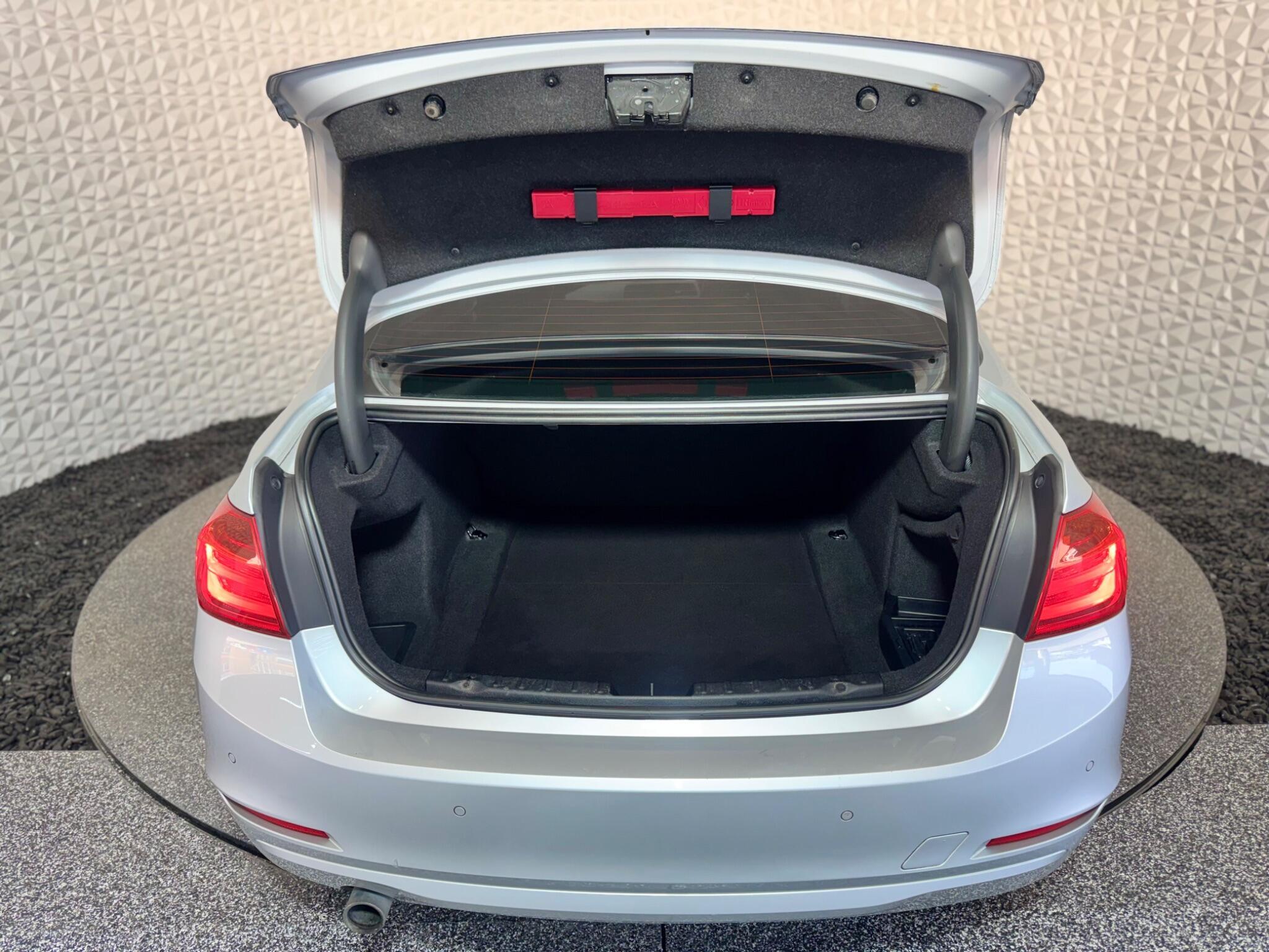 BMW 3 Series - Image 23