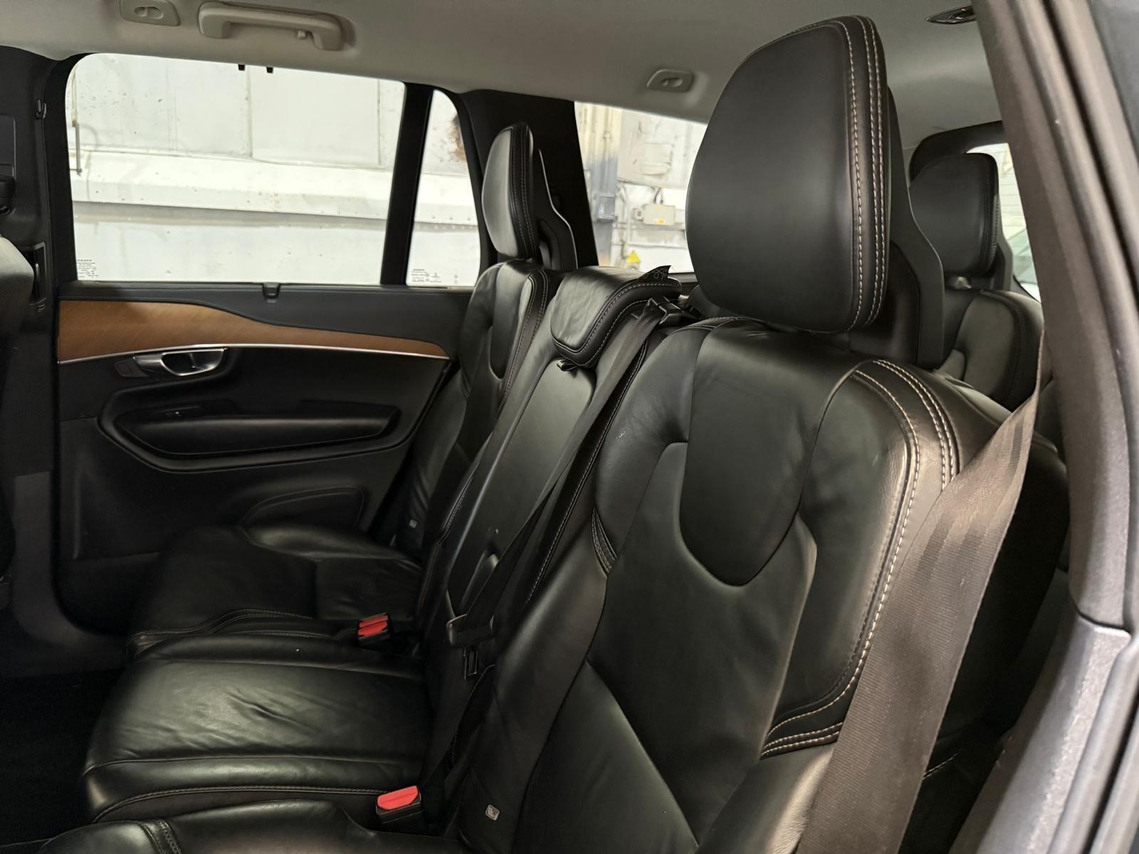 Volvo XC90 - Image 49