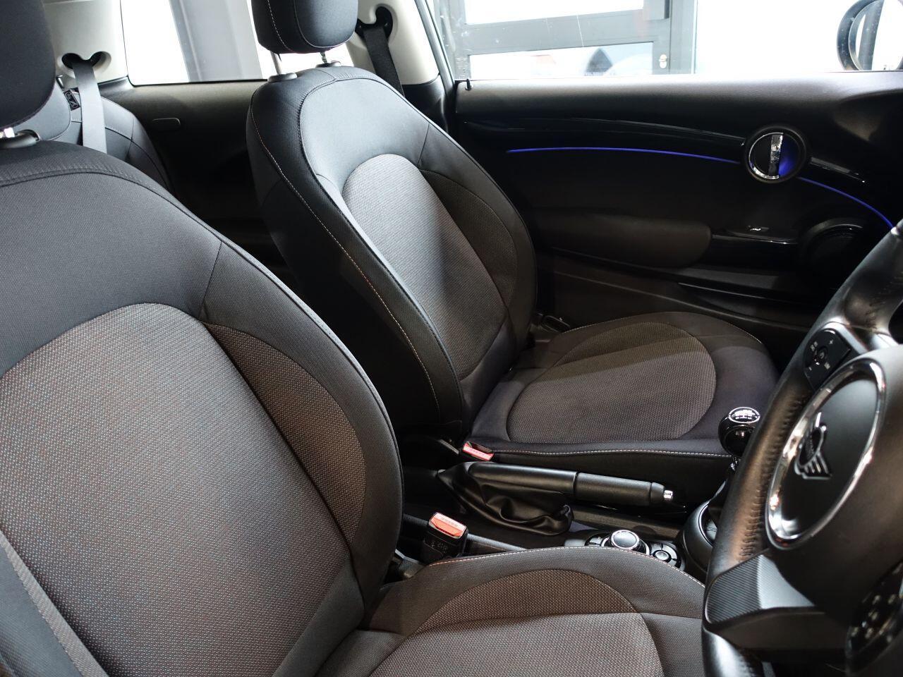 MINI Hatch - Image 10