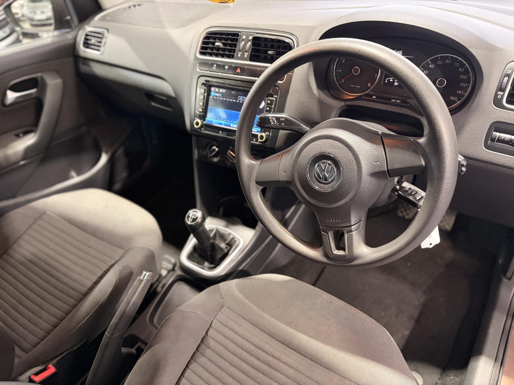 Volkswagen Polo - Image 20