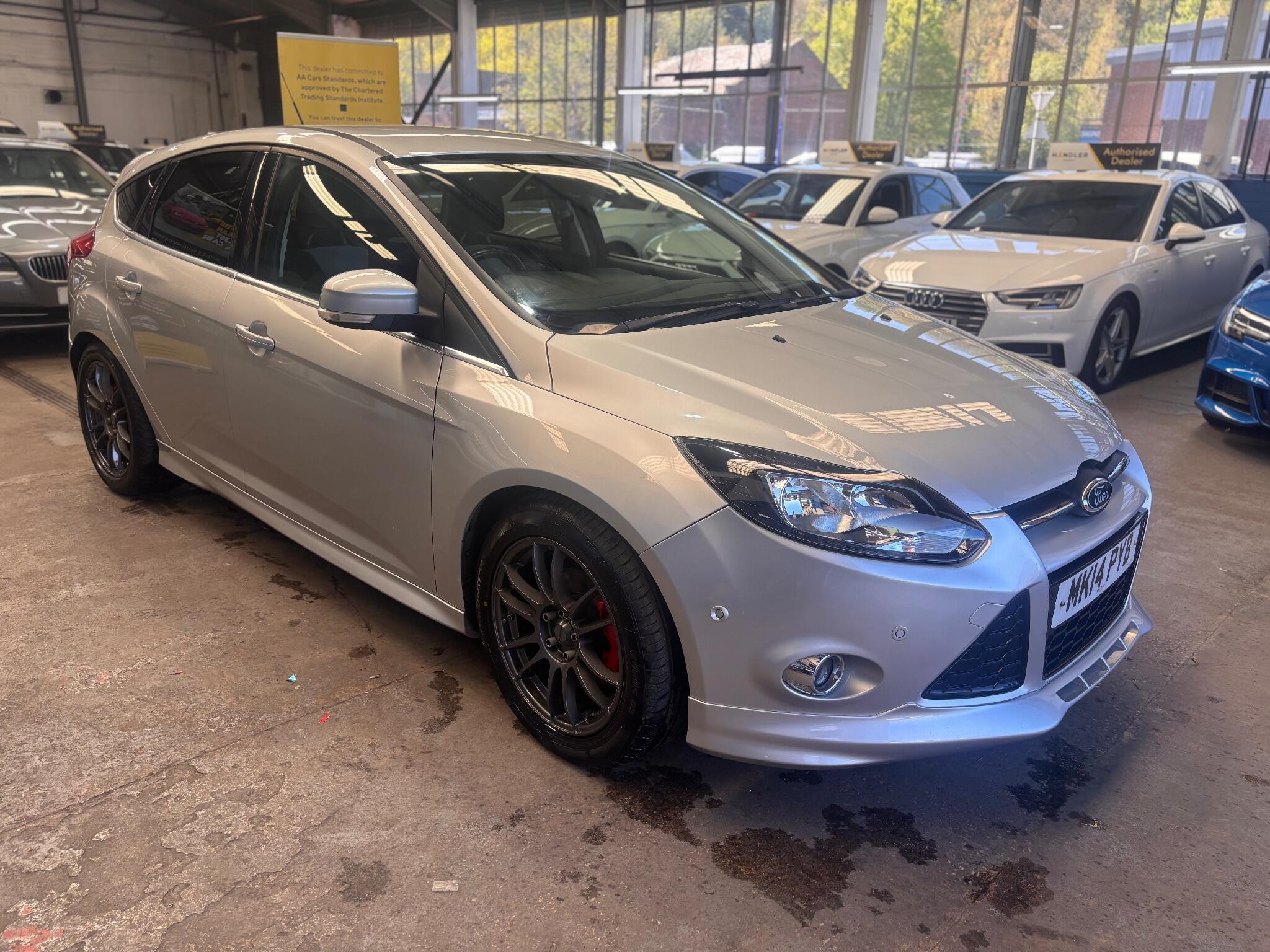 Ford Focus - Image 5