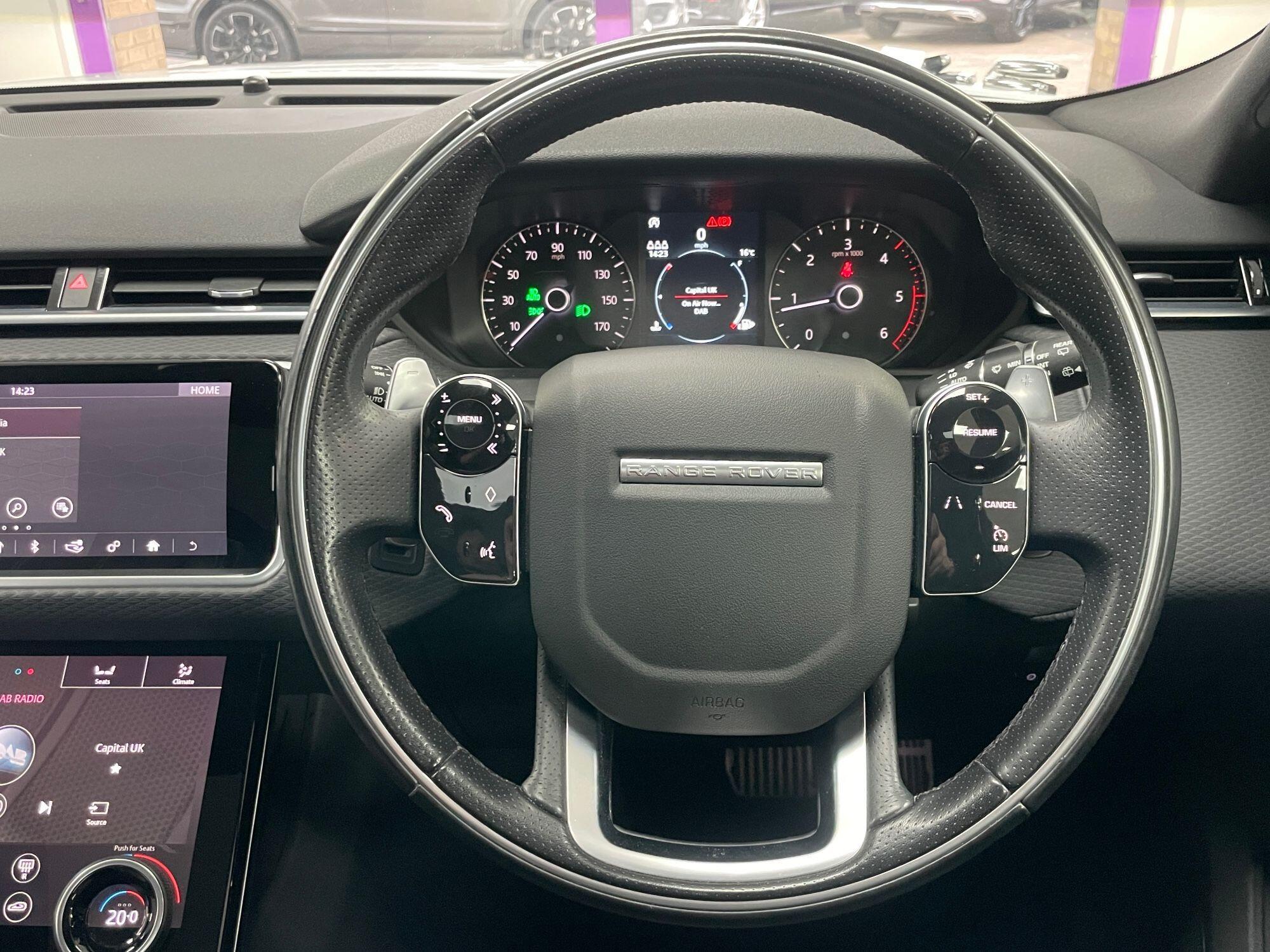 Land Rover Range Rover Velar - Image 35