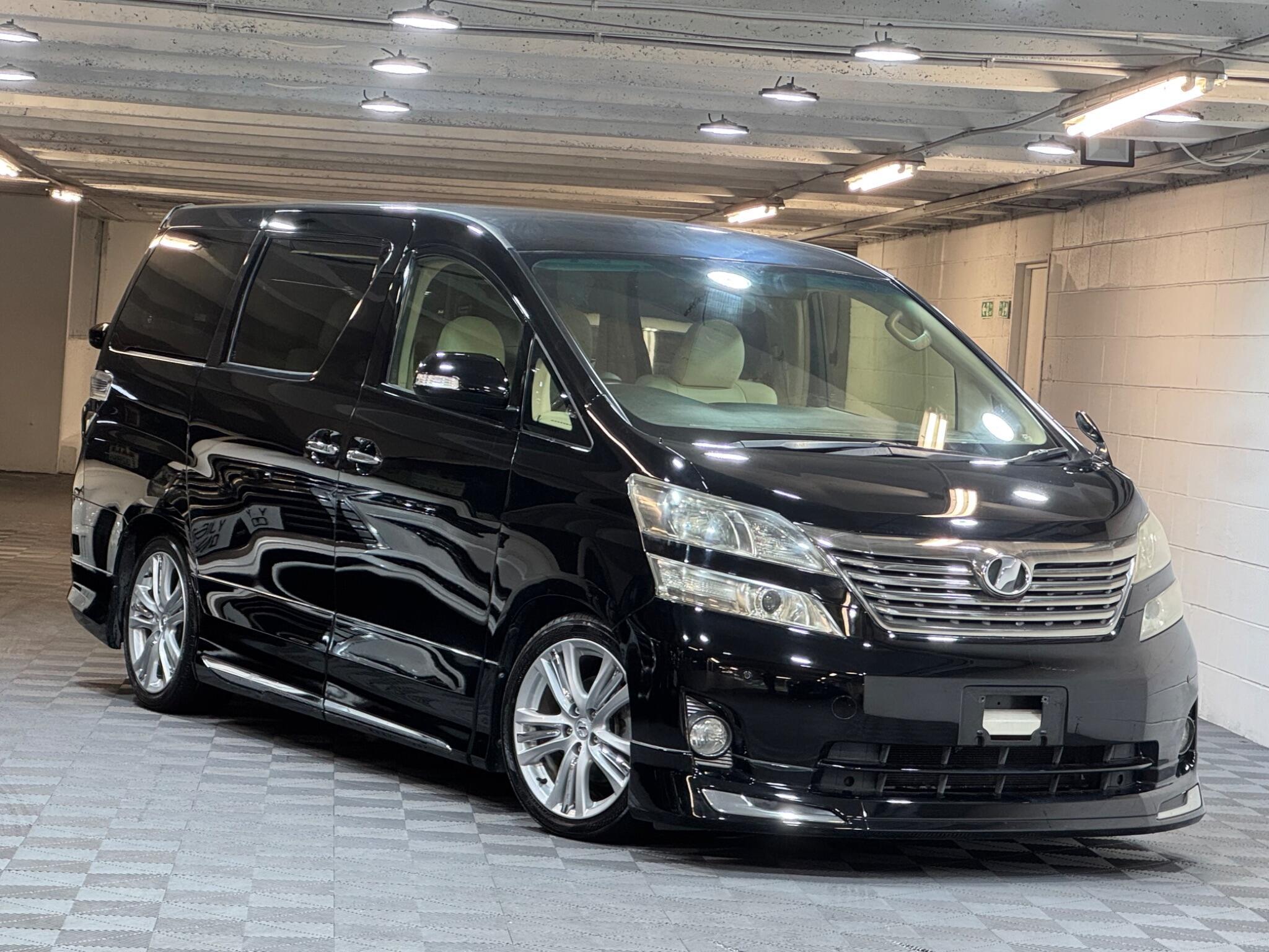 Toyota Vellfire - Image 7