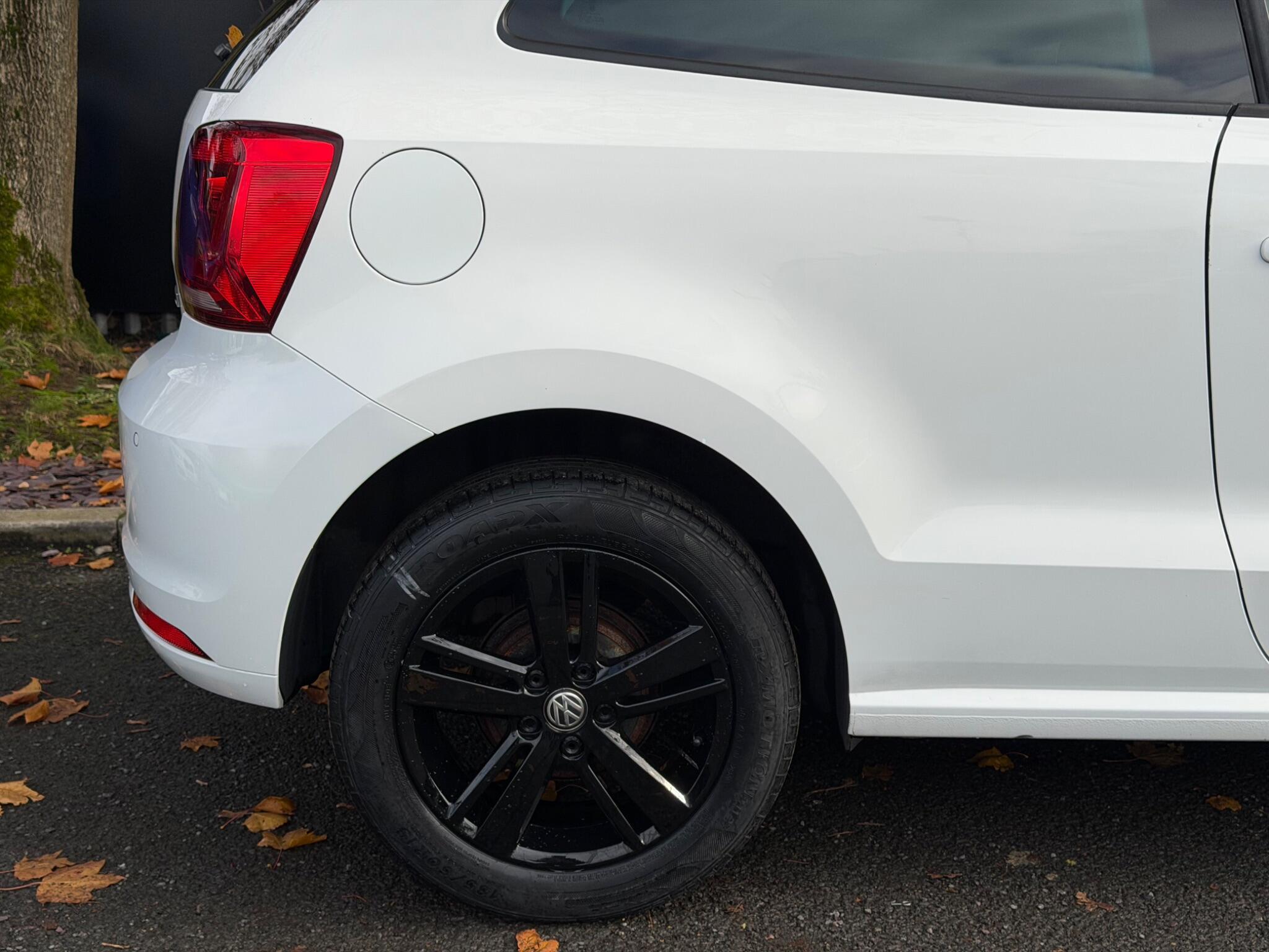 Volkswagen Polo - Image 18
