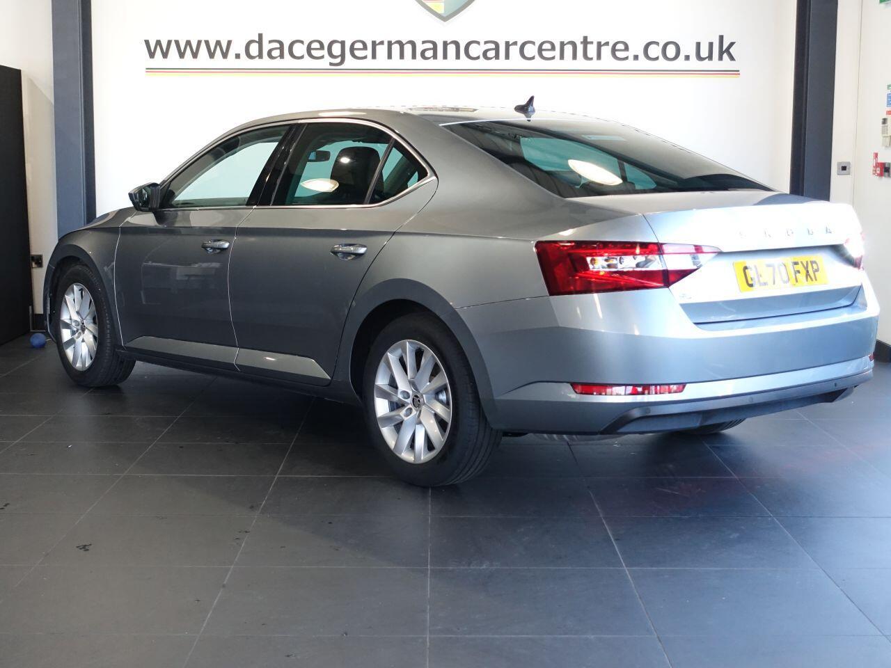 Skoda Superb - Image 8