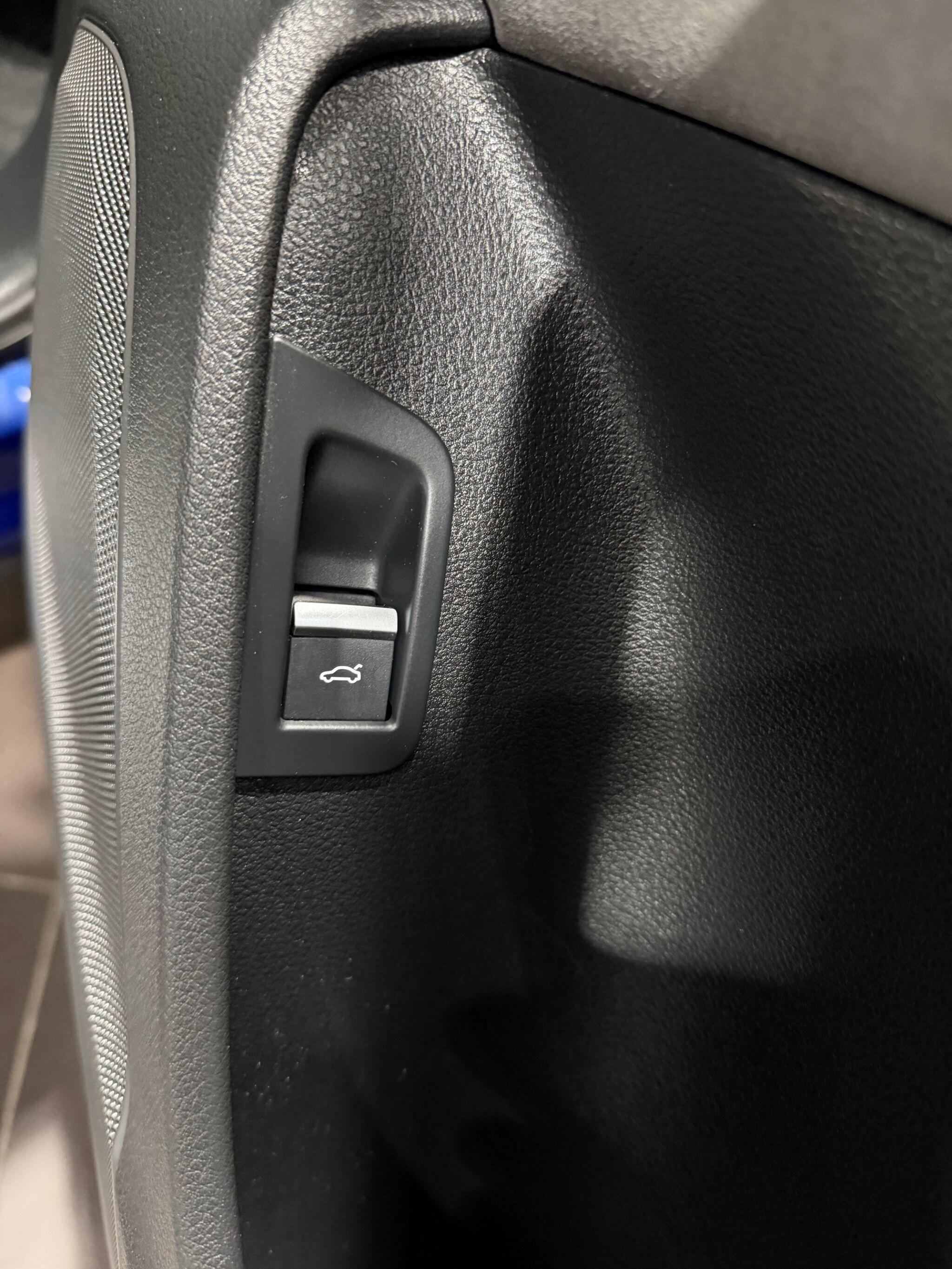 Audi SQ7 - Image 17