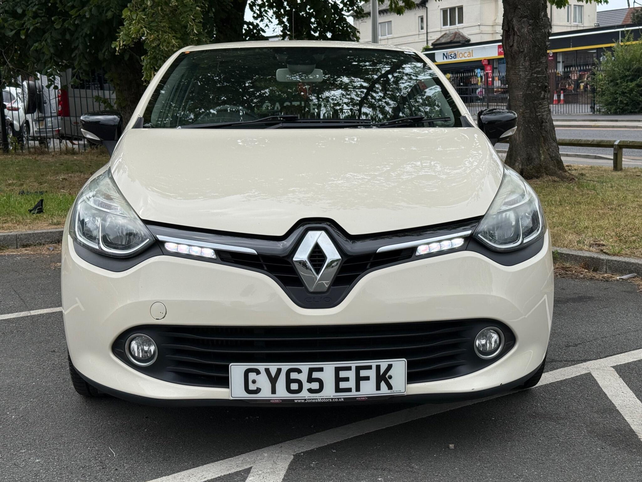Renault Clio - Image 3