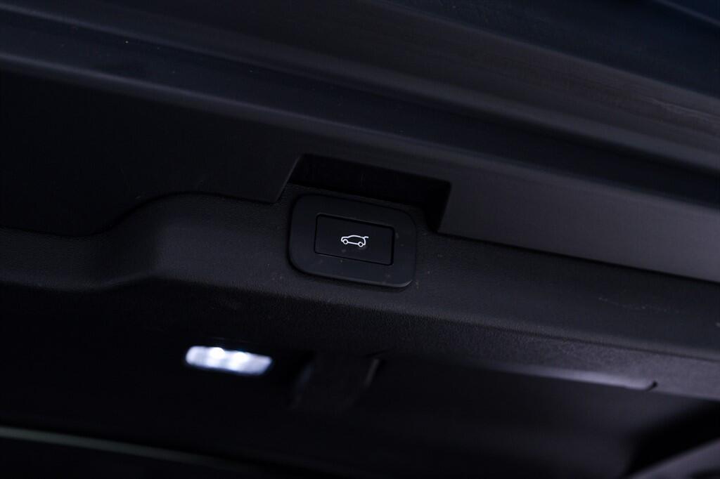 Land Rover Discovery - Image 33