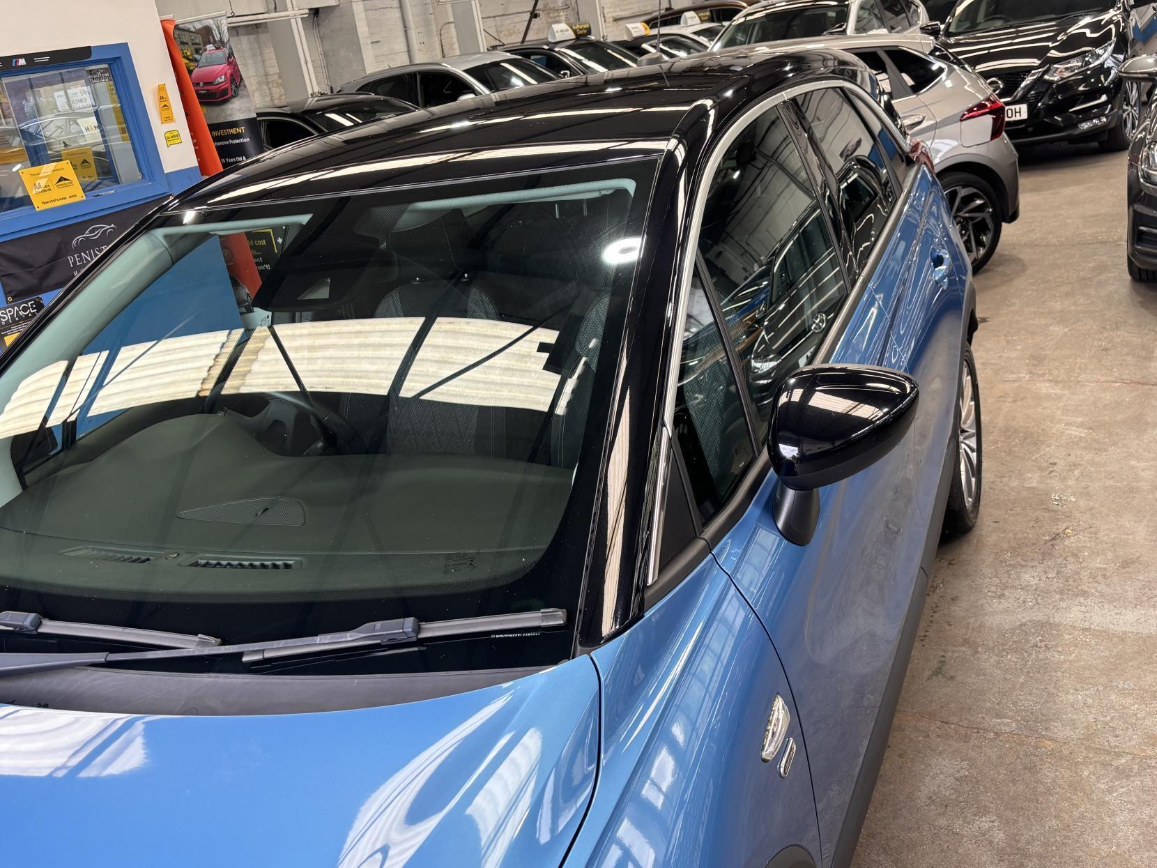 Vauxhall Crossland X - Image 13