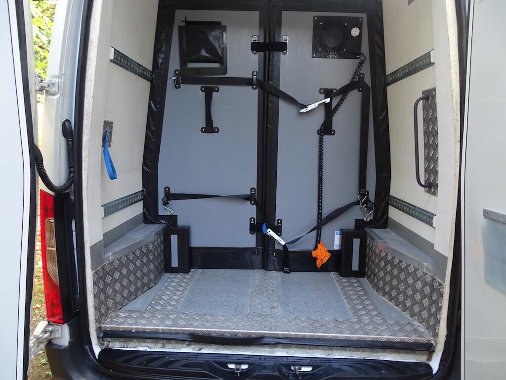 Mercedes Sprinter - Image 19