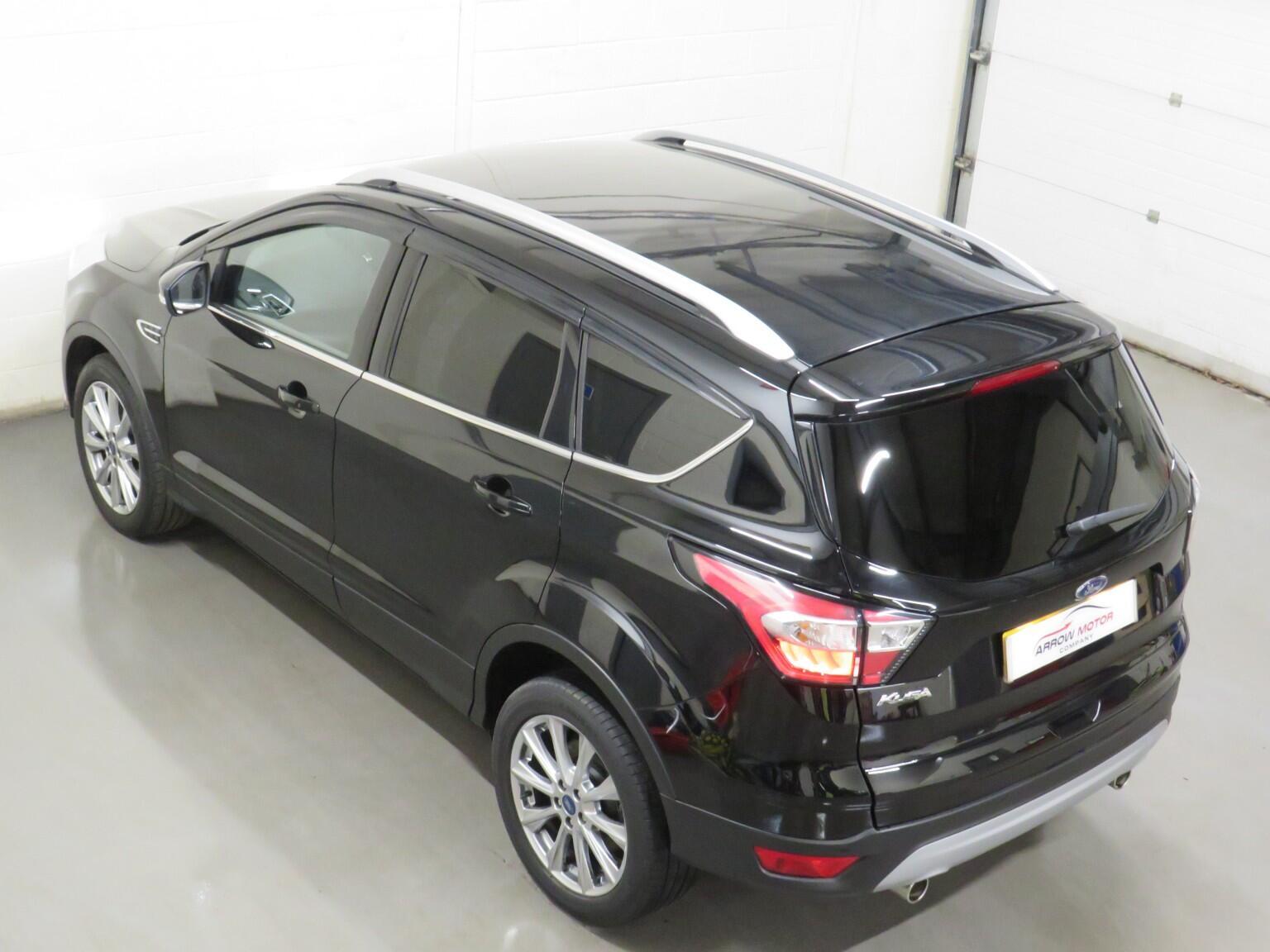 Ford Kuga - Image 12