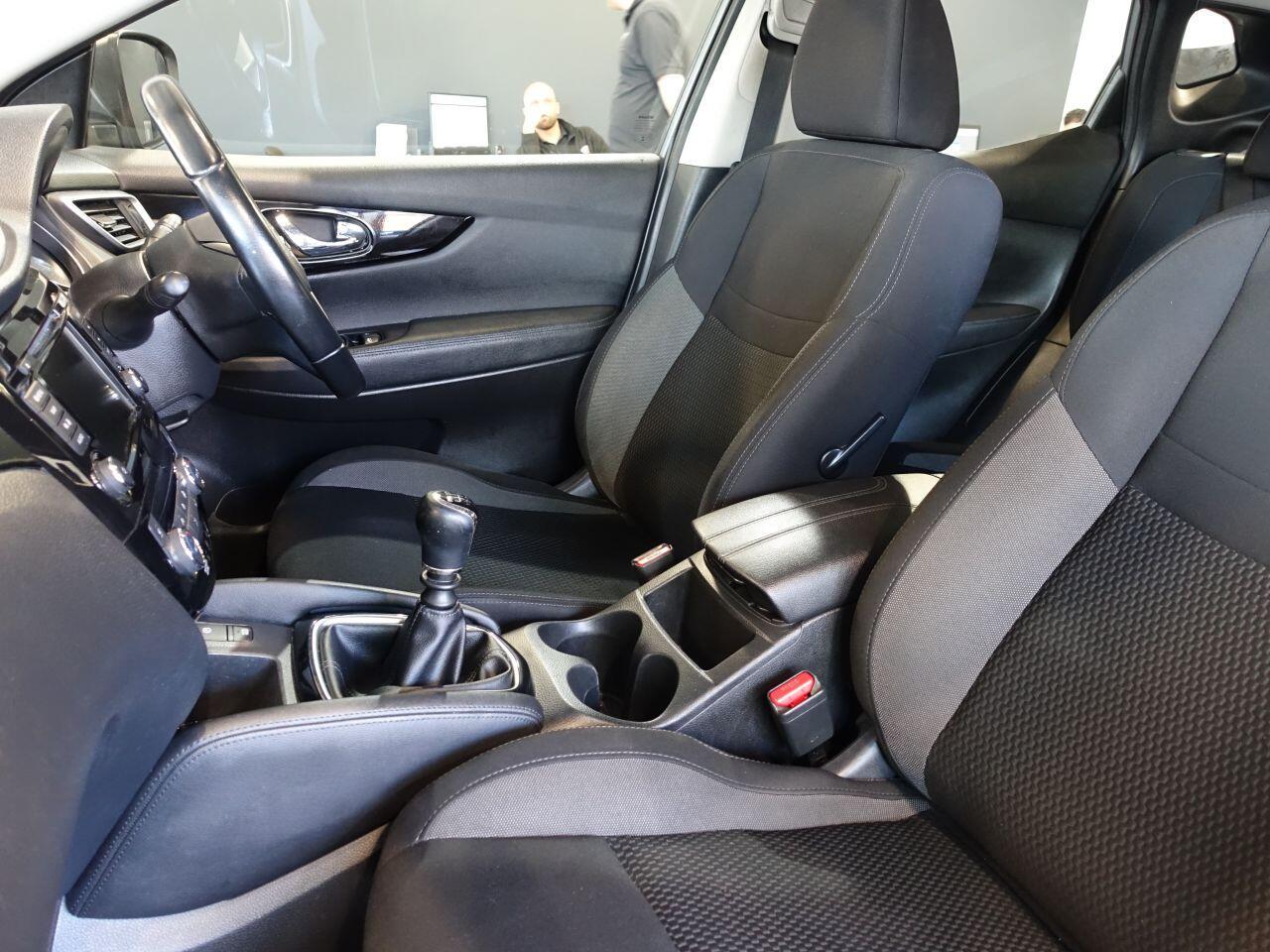 Nissan Qashqai - Image 12