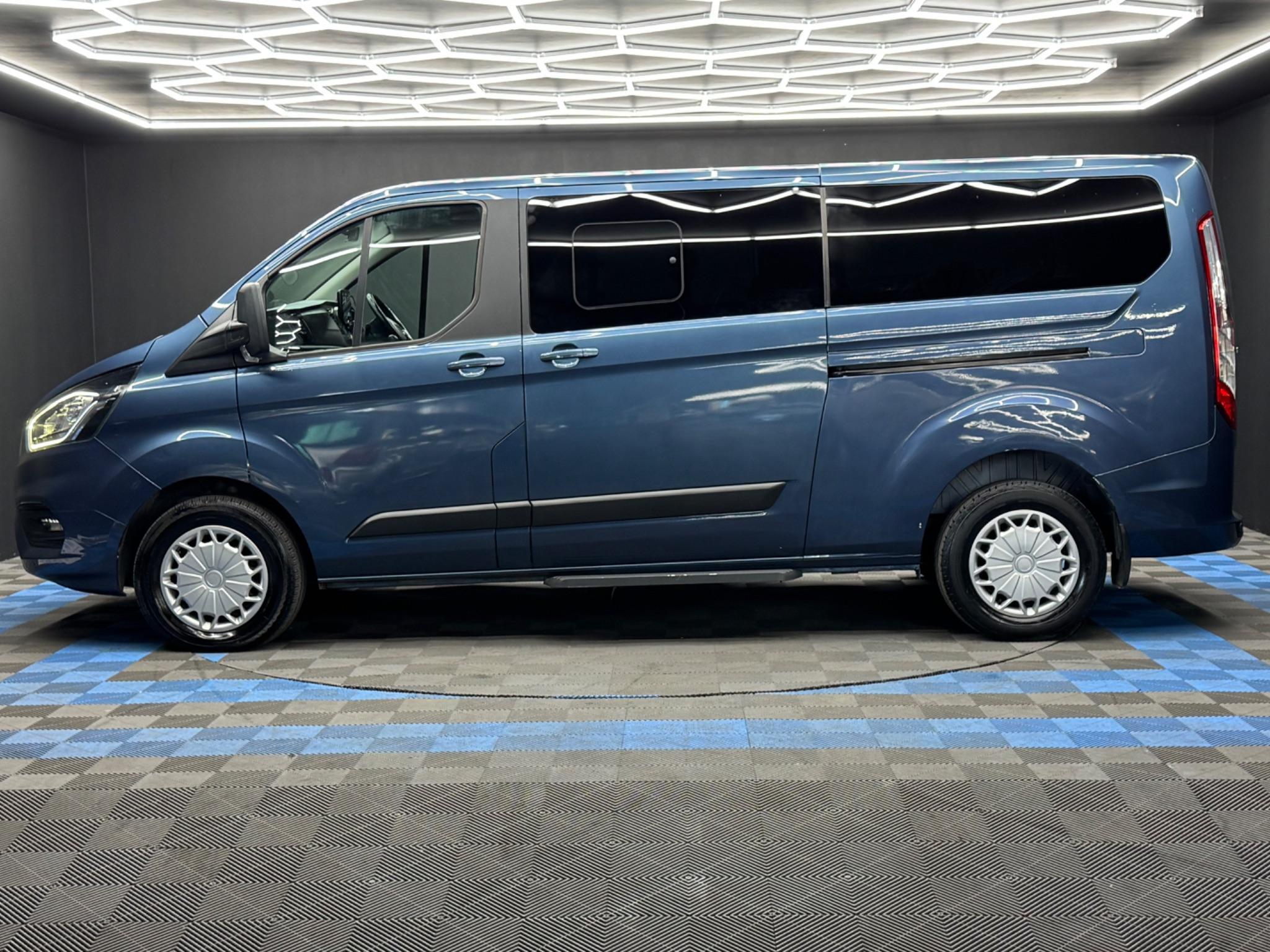 Ford TOURNEO CUSTOM - Image 8