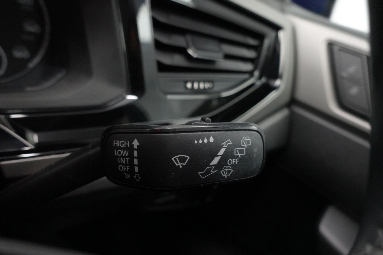 Volkswagen Polo - Image 17