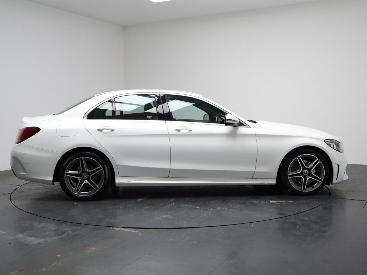 Mercedes C-Class - Image 14