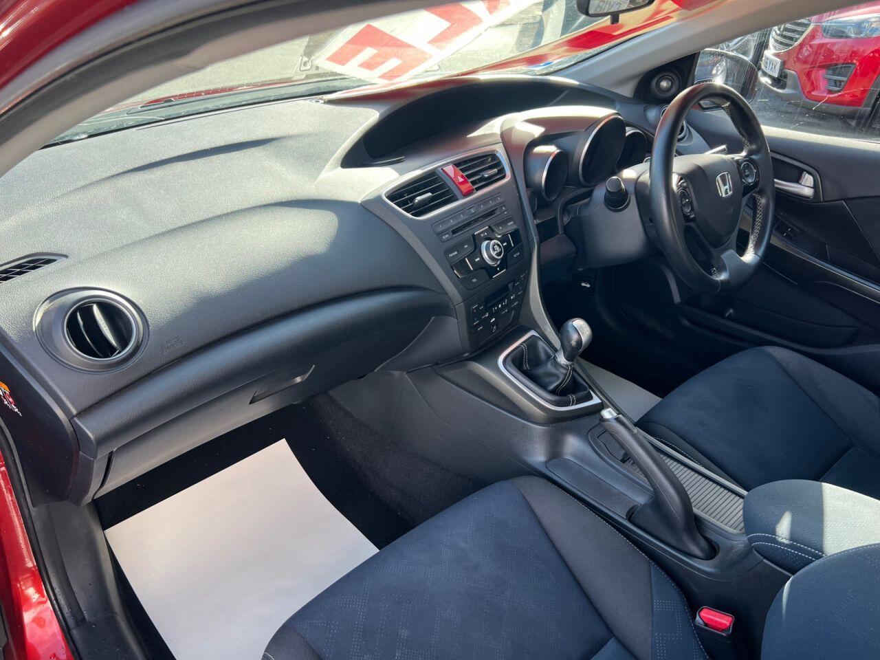 Honda Civic - Image 17