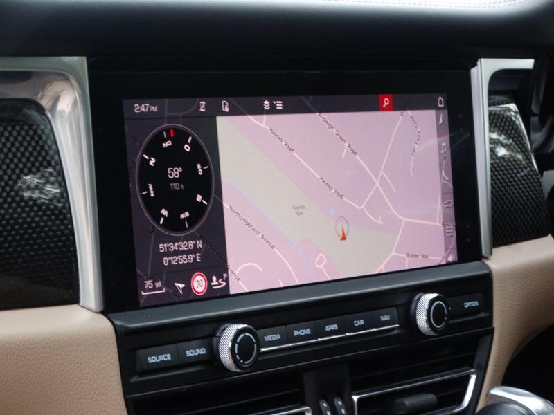 Porsche Macan - Image 14