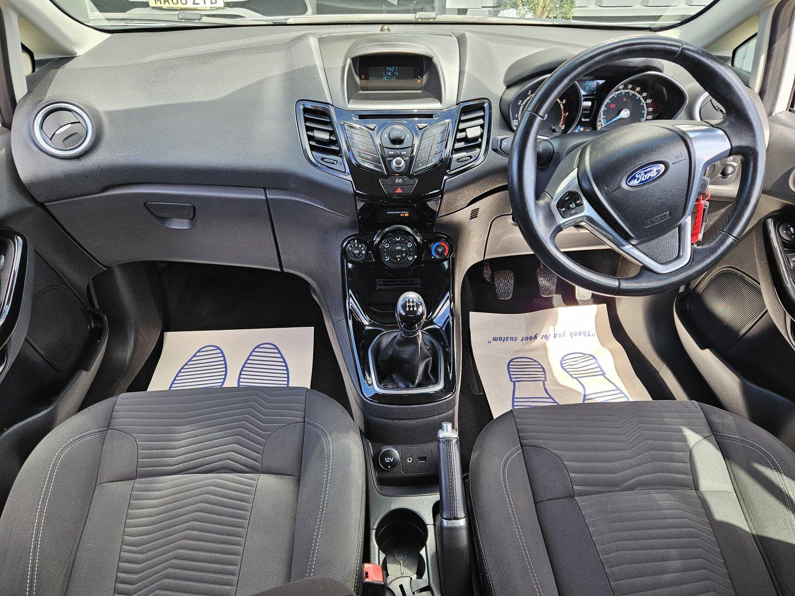 Ford Fiesta - Image 19
